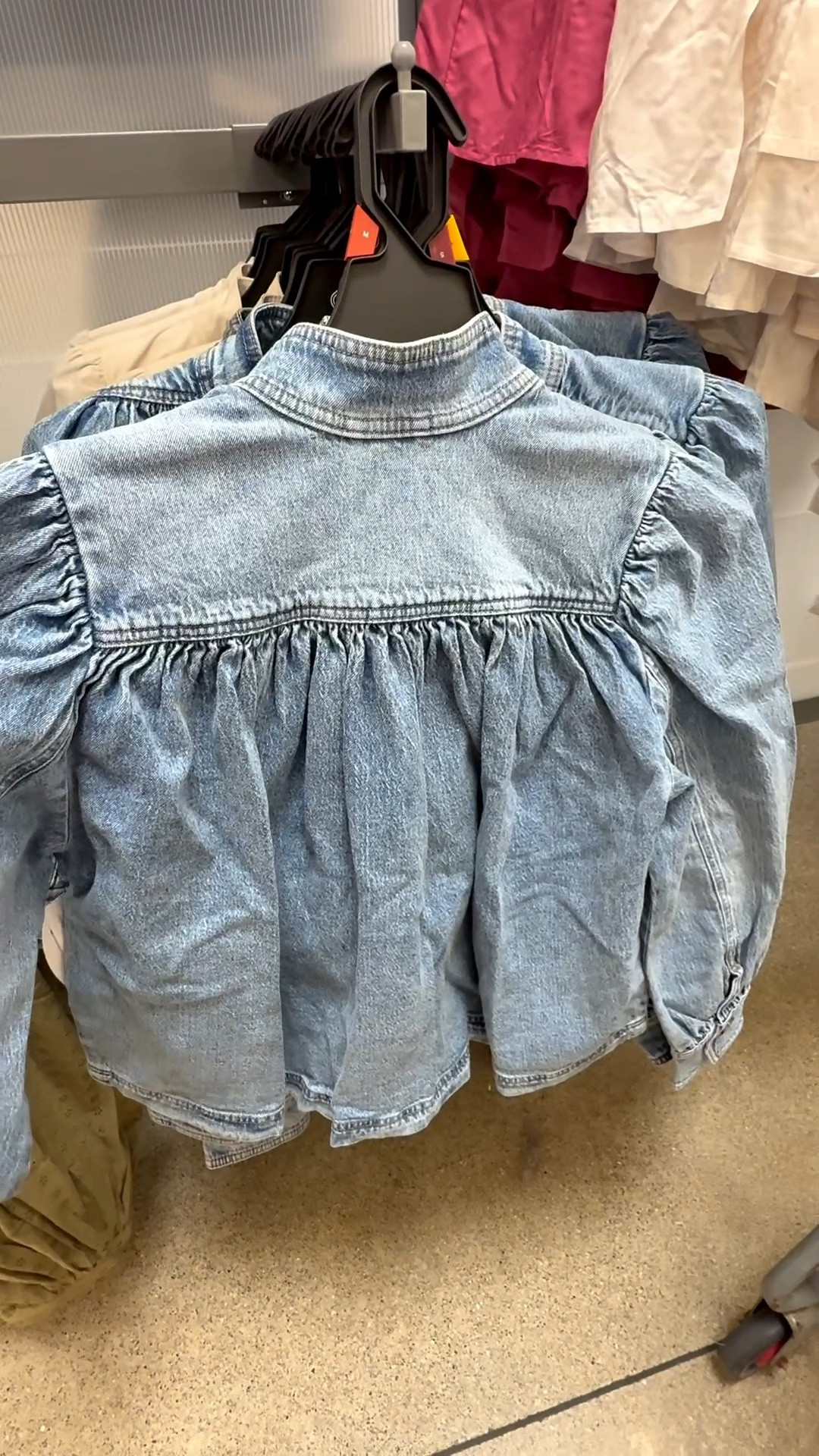 This viral Walmart denim jacket is giving designer vibes without the designer price 👏🏽 The puff sleeves and relaxed fit make it such a statement piece while still being easy to throw on with literally anything. Definitely one of those jackets that instantly elevates a simple outfit 💙

#LTKStyle #LTKFashion #WalmartFashion #DenimJacket #AffordableFashion #FallStyle #EverydayStyle #CasualChic #FashionFinds #WalmartFinds