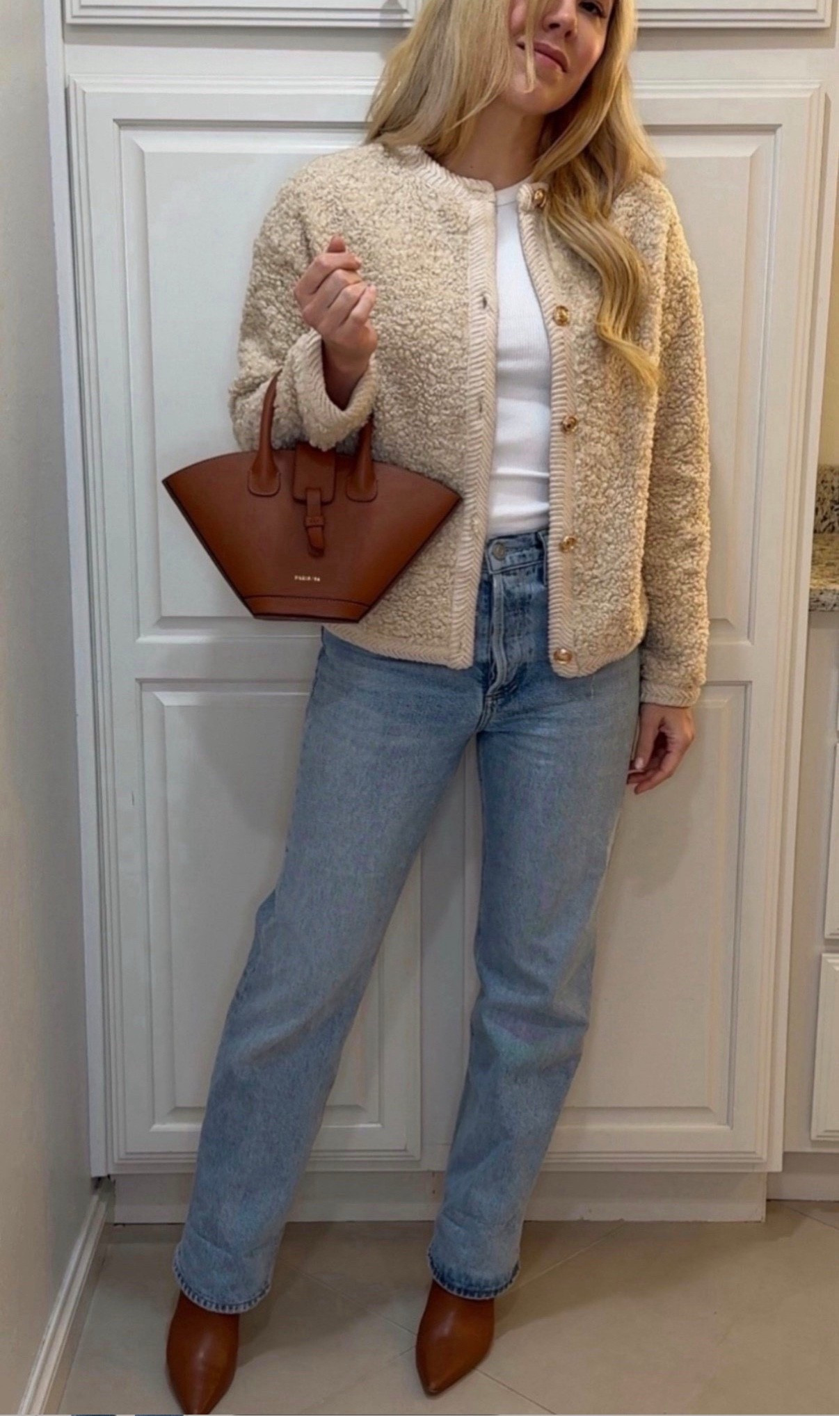 Cardigan 
Sherpa cardigan 
Agolde jeans 
#ltkitbag
#LTKShoeCrush #LTKStyleTip
#LTKFindsUnder50