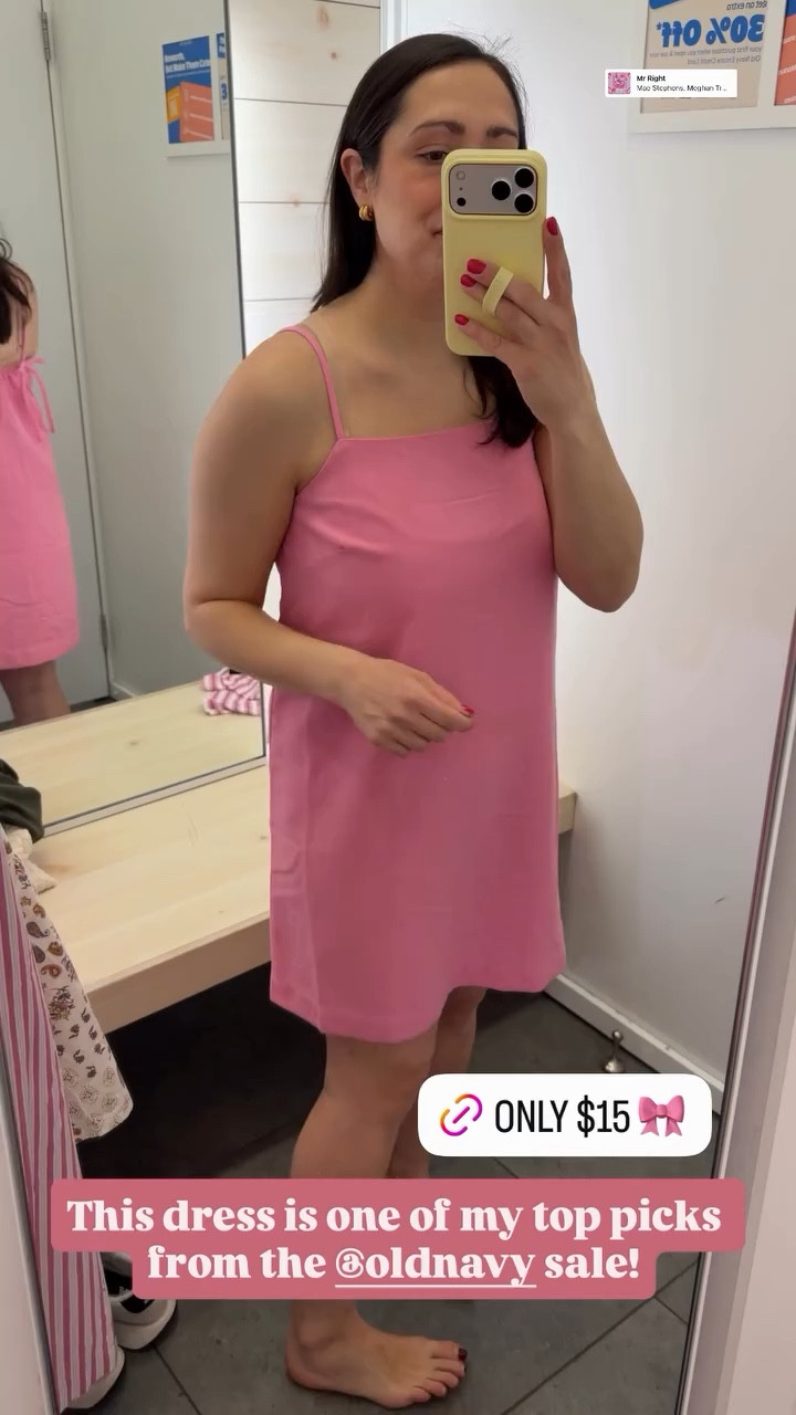 This dress is one of my top picks from the @oldnavy sale!