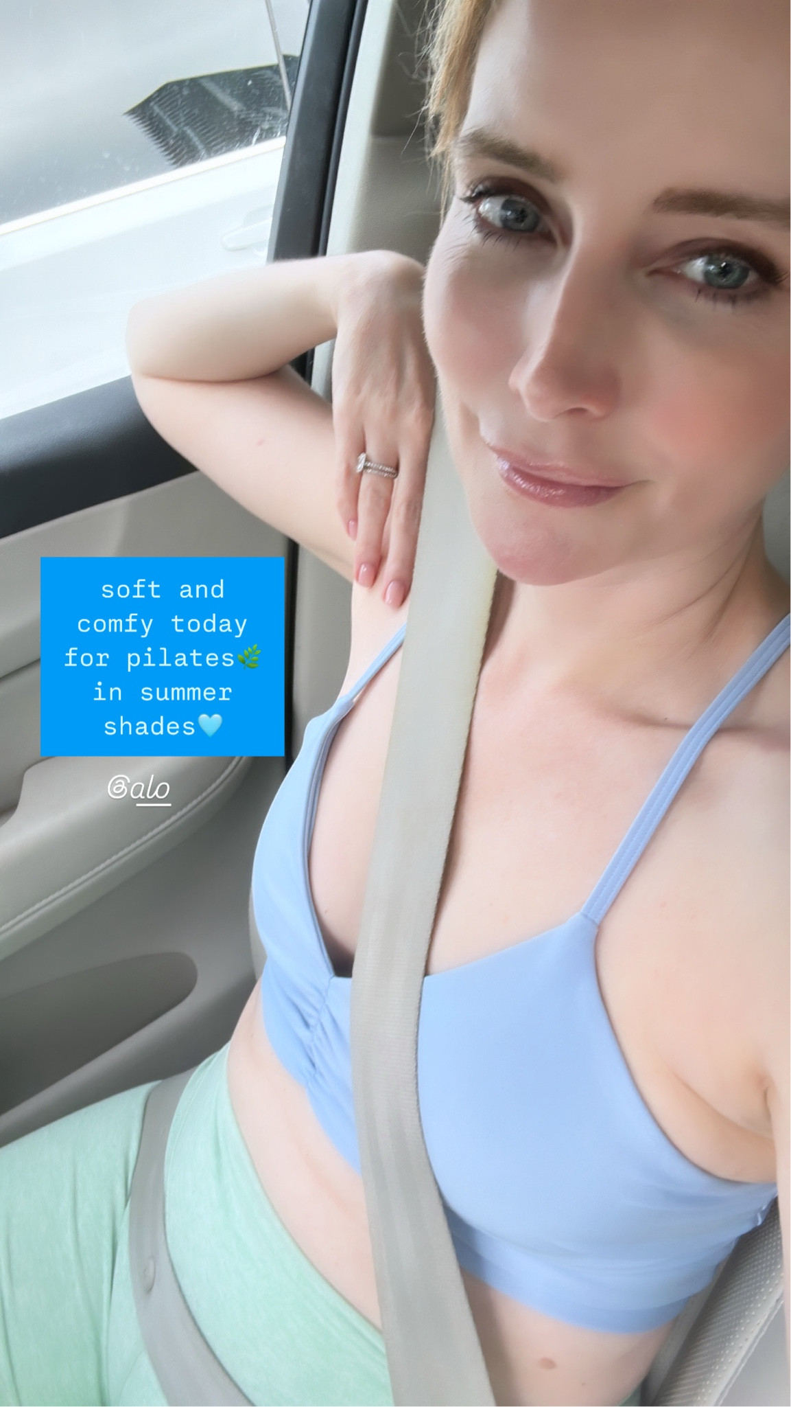 Soft and comfy but supportive set for pilates today🩵 in my alo faves rn, mint and shell blue🐚 these are the softest snuggliest leggings on the market ps* #aloyoga #pilates #yoga #mint 

#LTKFindsUnder100 #LTKOver40 #LTKActive