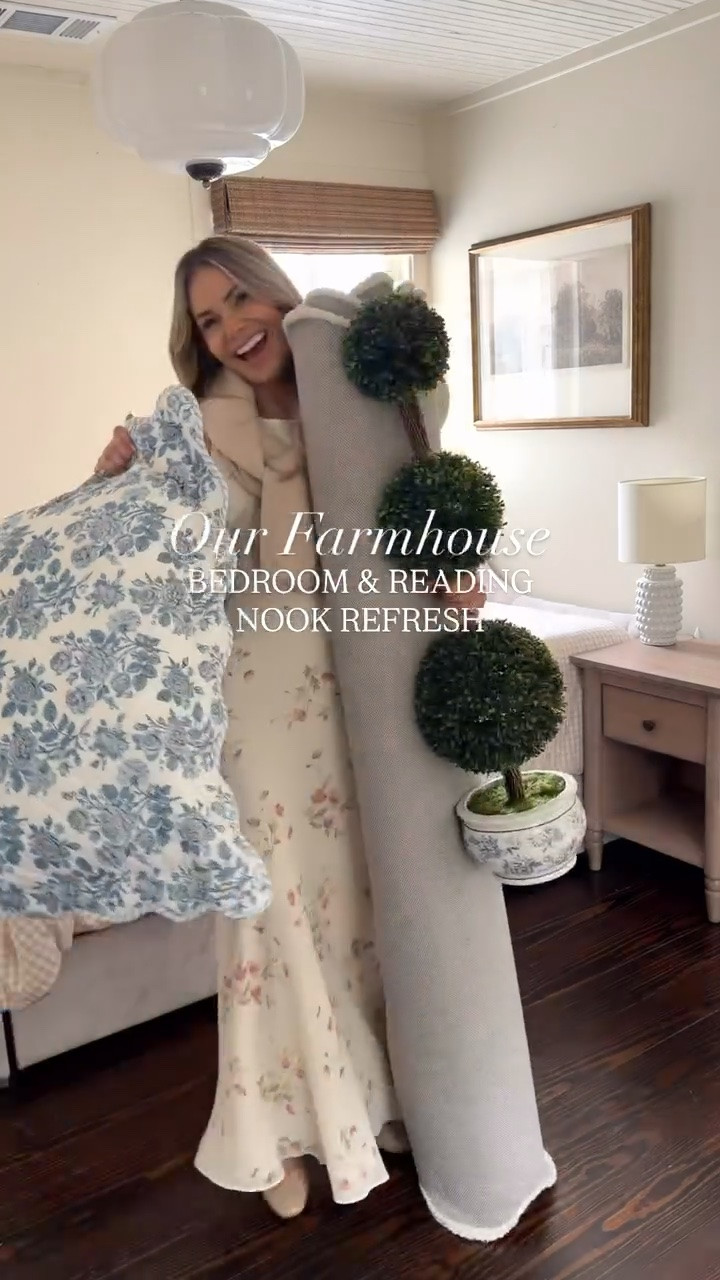Our farmhouse is SO fun to decorate, especially this cutie cubby room! Look at how our summer collection brings it to life!

#LTKSeasonal #LTKHome