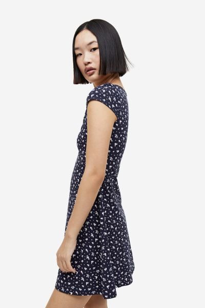 Cap-sleeved Jersey Dress | H&M (US + CA)