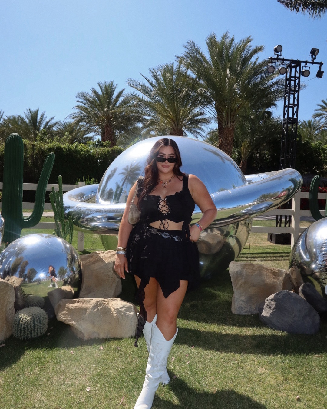 Coachella outfit inspo for the midsize girlies!!🤍✨🪩

Coachella outfit inspo. festival outfits. Coachella outfit. Midsize festival outfits. Matching set. Stagecoach outfits.

#LTKmidsize #LTKFestival #LTKstyletip