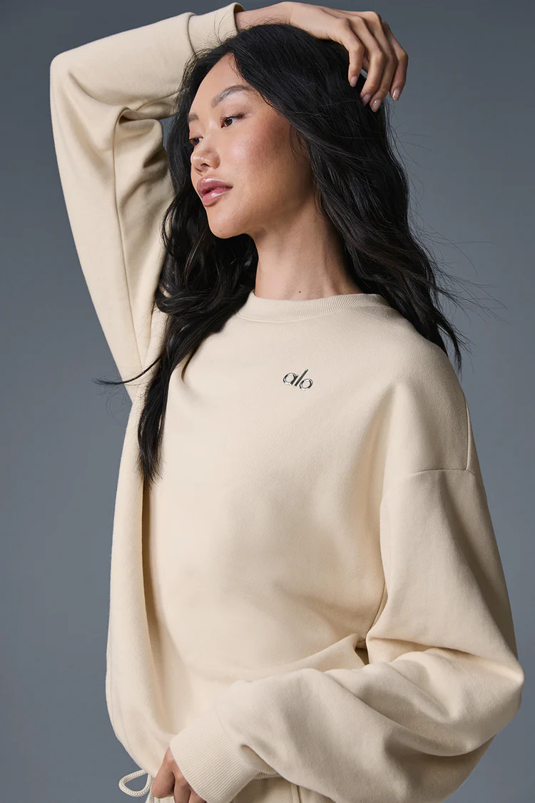 Accolade Crew Neck Pullover - Black | Alo Yoga (US)