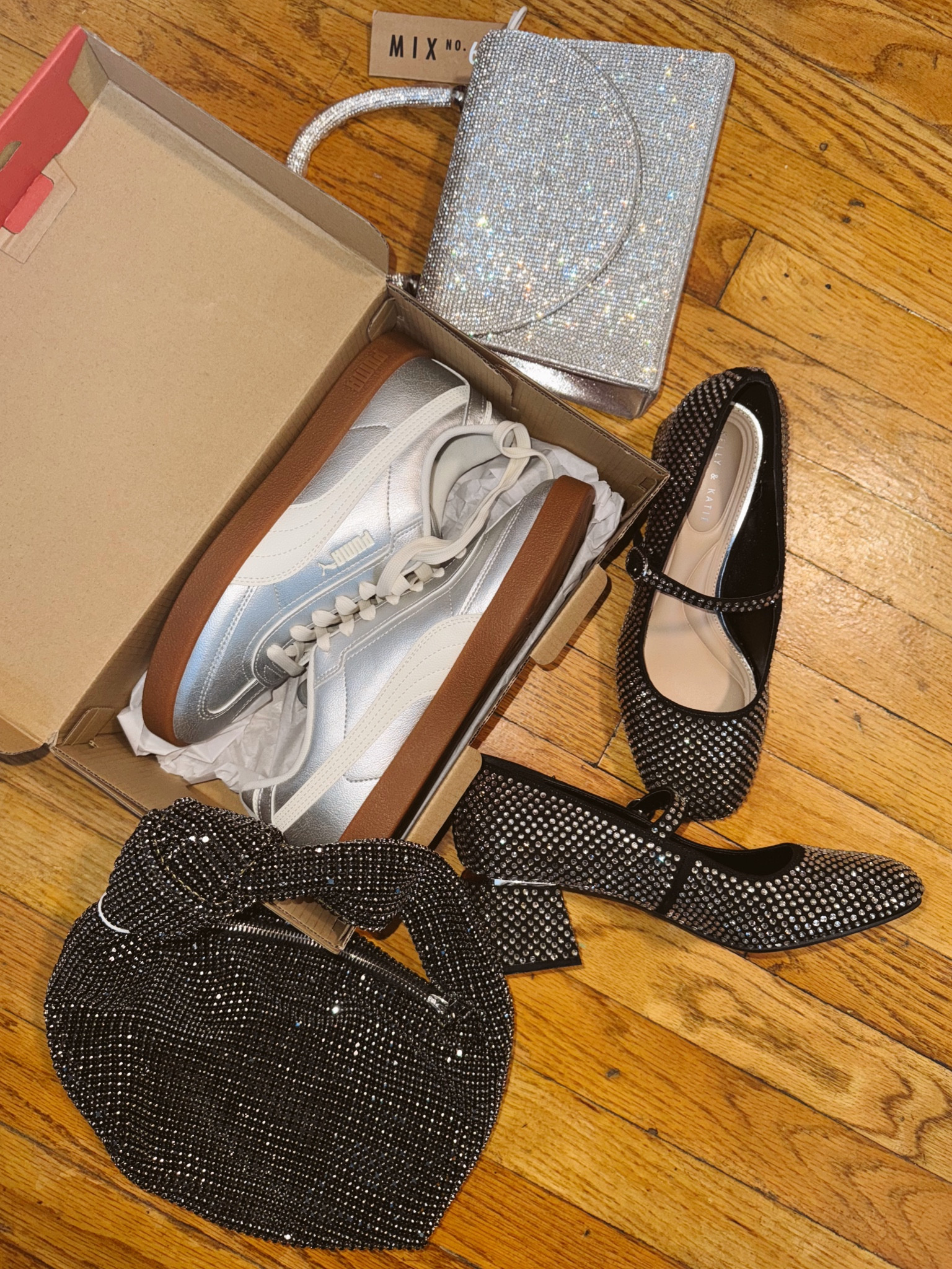 getting ready for the holiday season with ✨ from DSW! 

#LTKGiftGuide #LTKHoliday #LTKShoeCrush