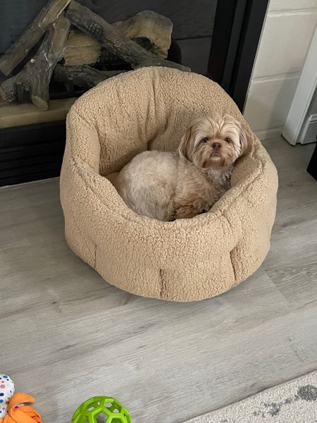 Sherpa dog bed (color - beige sherpa) jumbo size 
Amazon home find 


#LTKfamily #LTKhome
