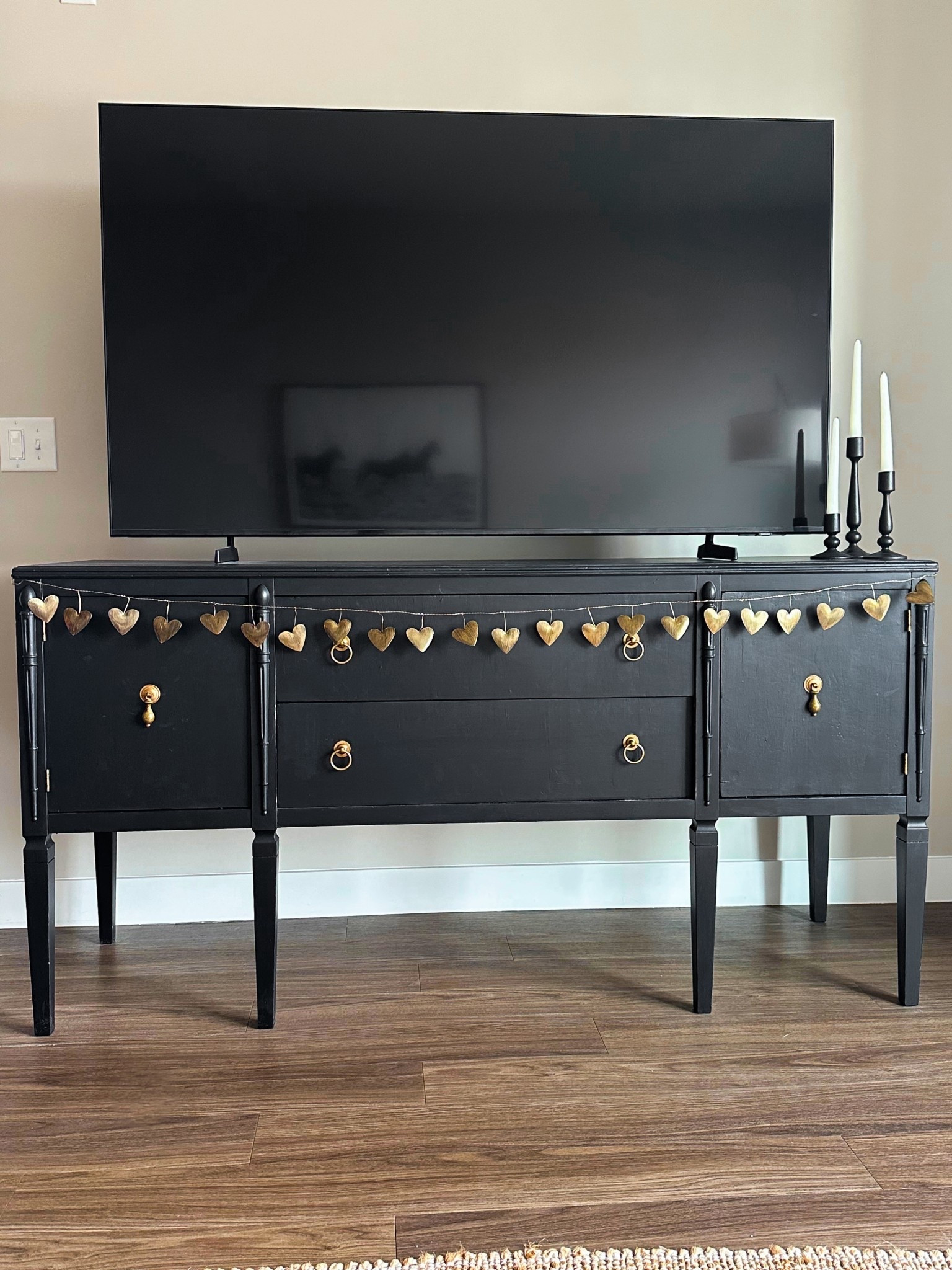 Valentine’s Day metal heart garland ⭐️

#LTKHome #LTKValentine