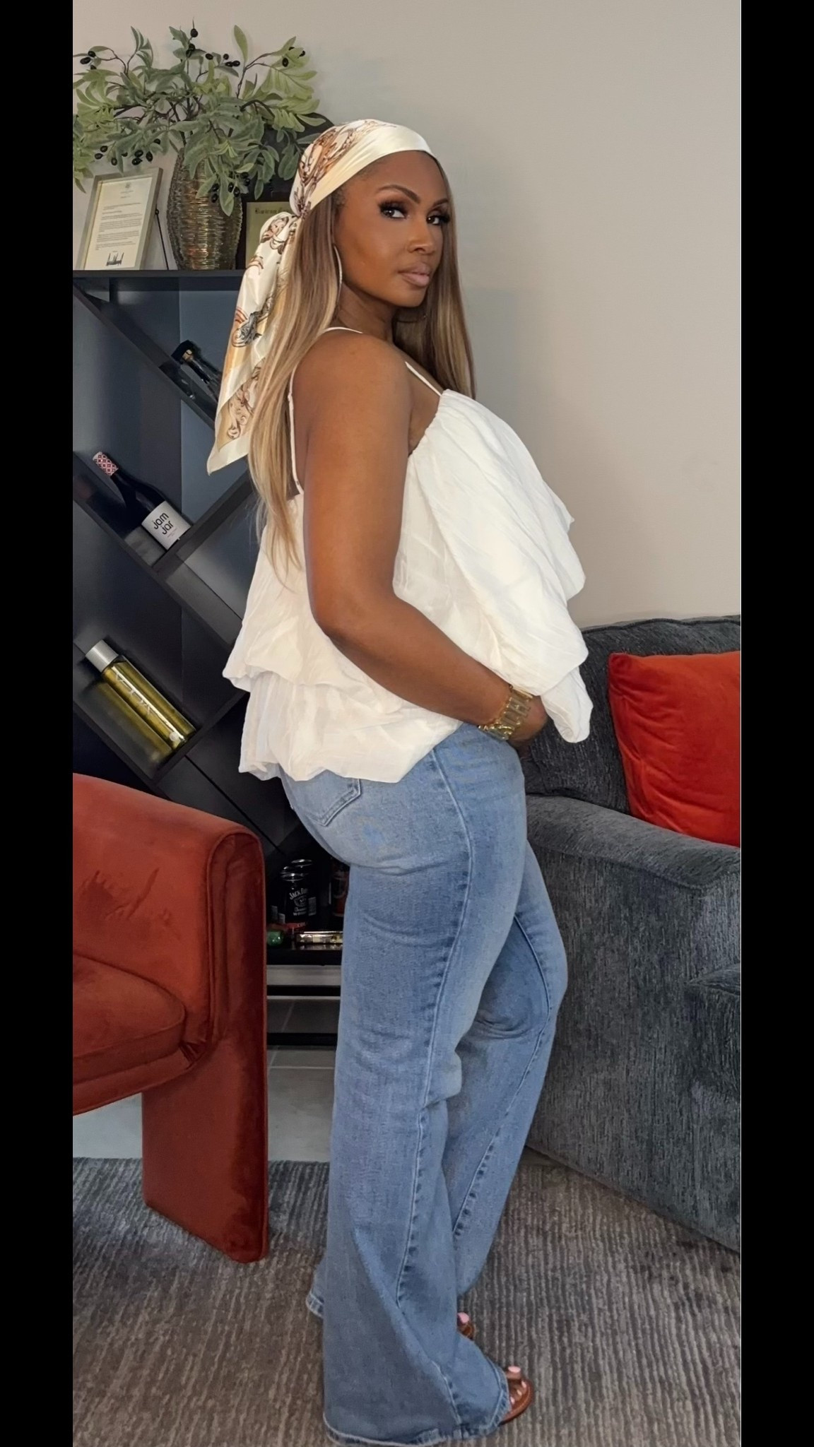 White shirt and jeans . Jeans are fashionova but sold out

#LTKootd #LTKMidsize #LTKTall