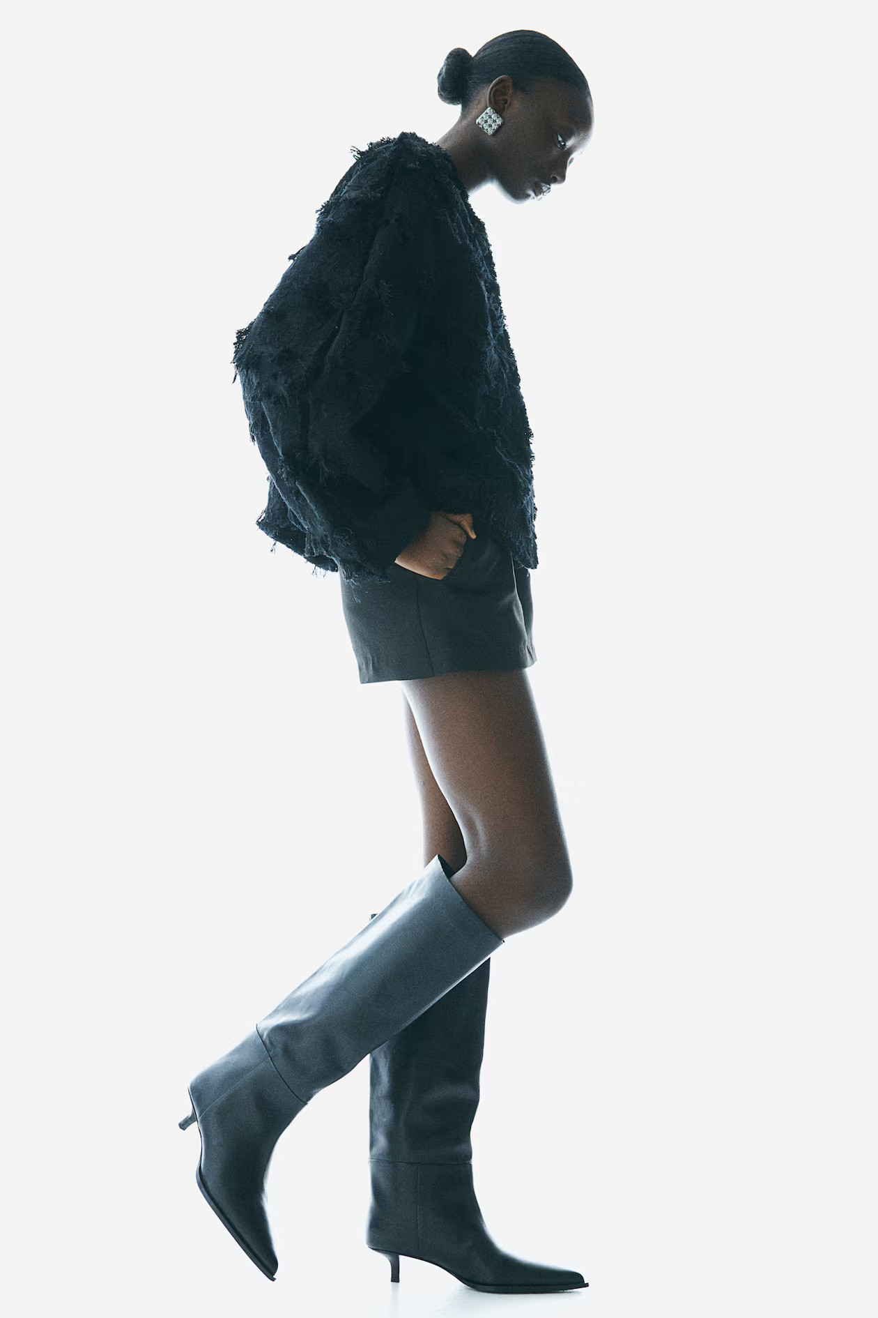 Pointed knee-high leather boots - Black - Ladies | H&M GB | H&M (UK, MY, IN, SG, PH, TW, HK)