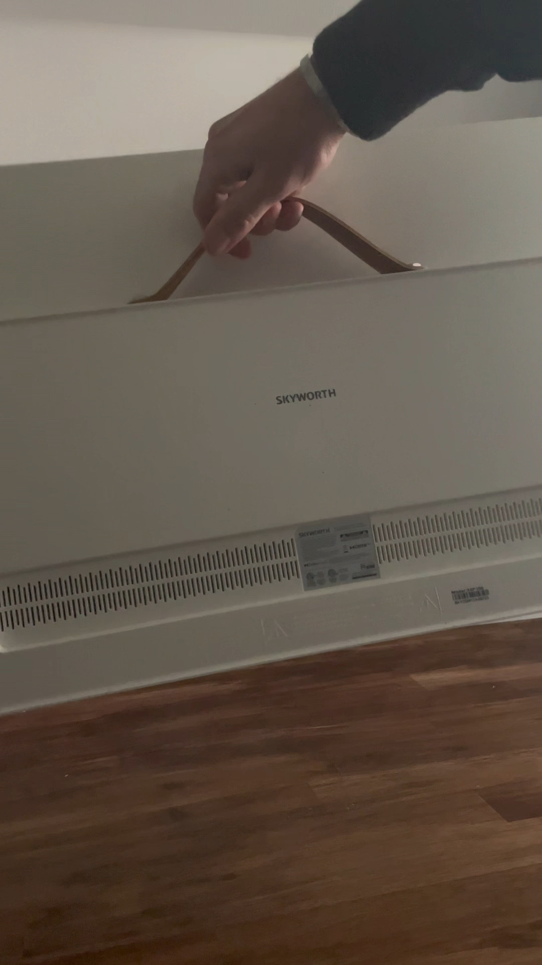 This wireless smart tv has all your favorite streaming apps and can play 3+ hours on a single charge 

#LTKMens #LTKHome #LTKGiftGuide