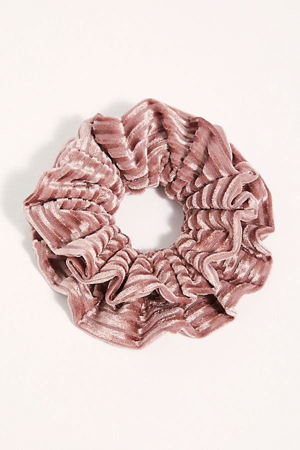 Lazy Sunday Scrunchie | Free People (Global - UK&FR Excluded)