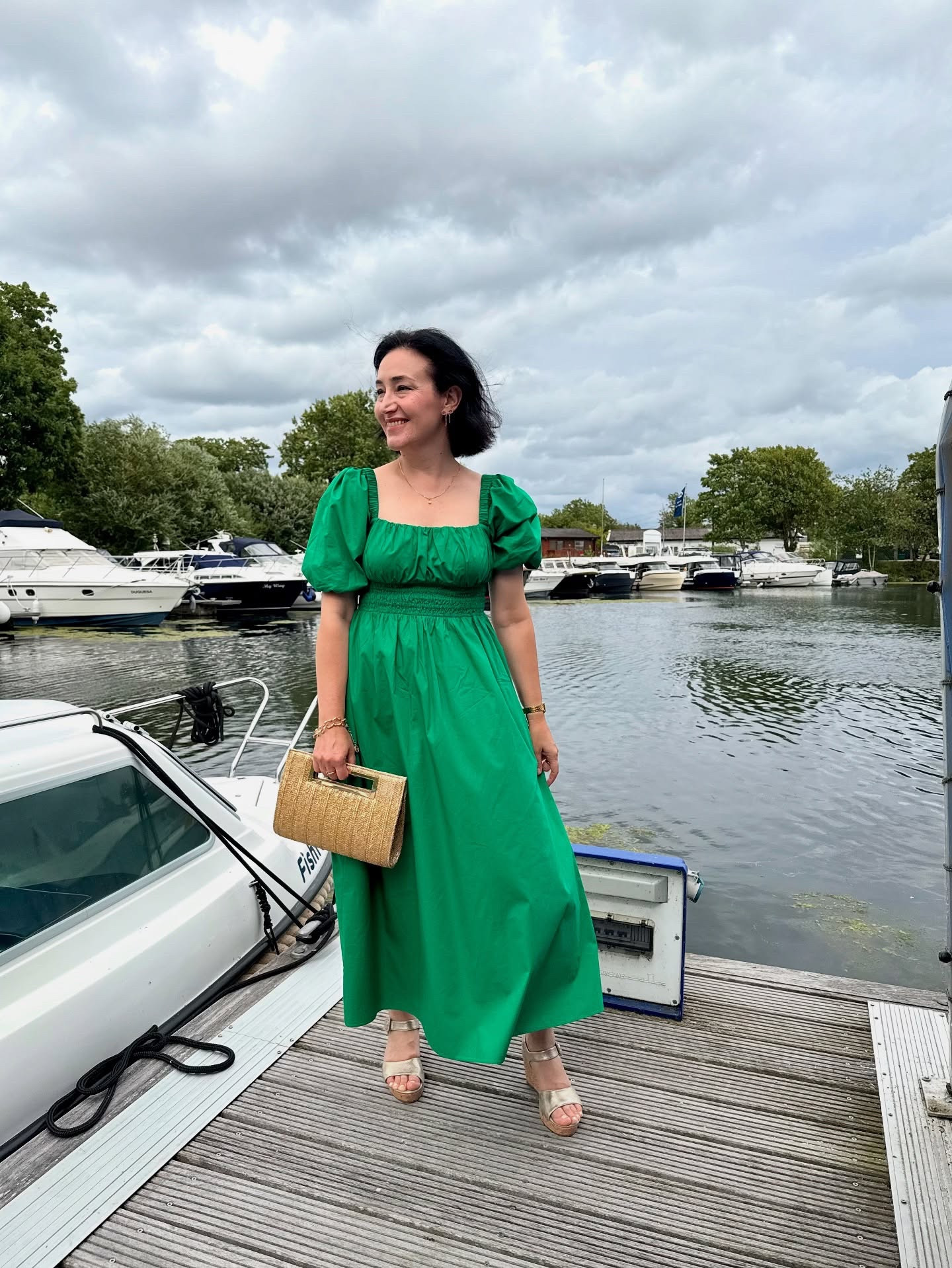 Another year around the sun… I am naturally a happy person who tends to see the sunny side of things in life and reaching another birthday is a good reason to pause and appreciate all the positives in one’s life. Live everyday to the full as if it’s your last day and count your blessings. Everything else is temporary…

AD/PR
dress @andotherstories
*Delma clutch bag @paradox_london 
*Sandals @pavers_shoes 

#feelgreatfootwear #paversshoes #andotherstories #meandotherstories #paradoxlondon #birthdaygirl #braymarina #riversidedining #chicstyle #howtowear