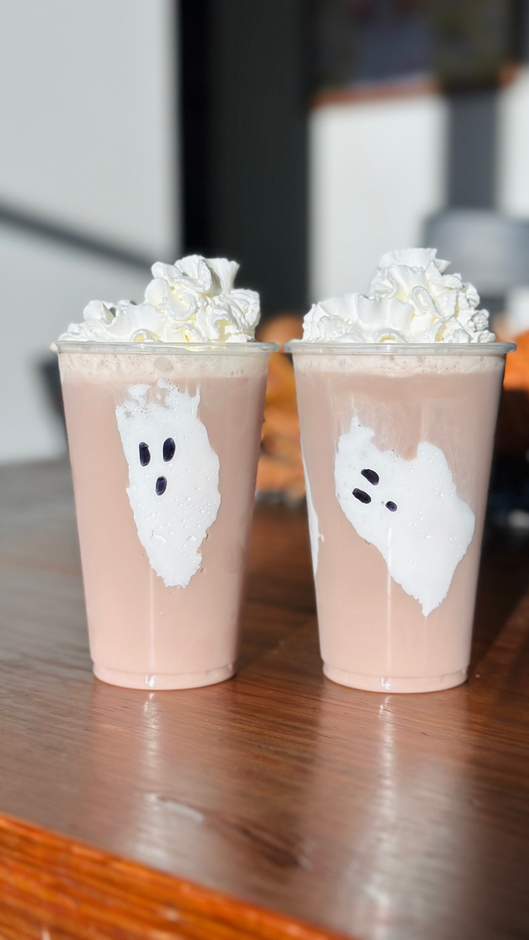 These ghost boo cups are boo-tifully fun 👻 — just marshmallow cream, chocolate milk, and whipped topping for the cutest Halloween treat!

#ghostboocups #halloweentreats #halloweendrinks #chocolatemilk #kiddrinks #kidtreats #spookyseason 

#LTKHalloween #LTKFamily #LTKKids