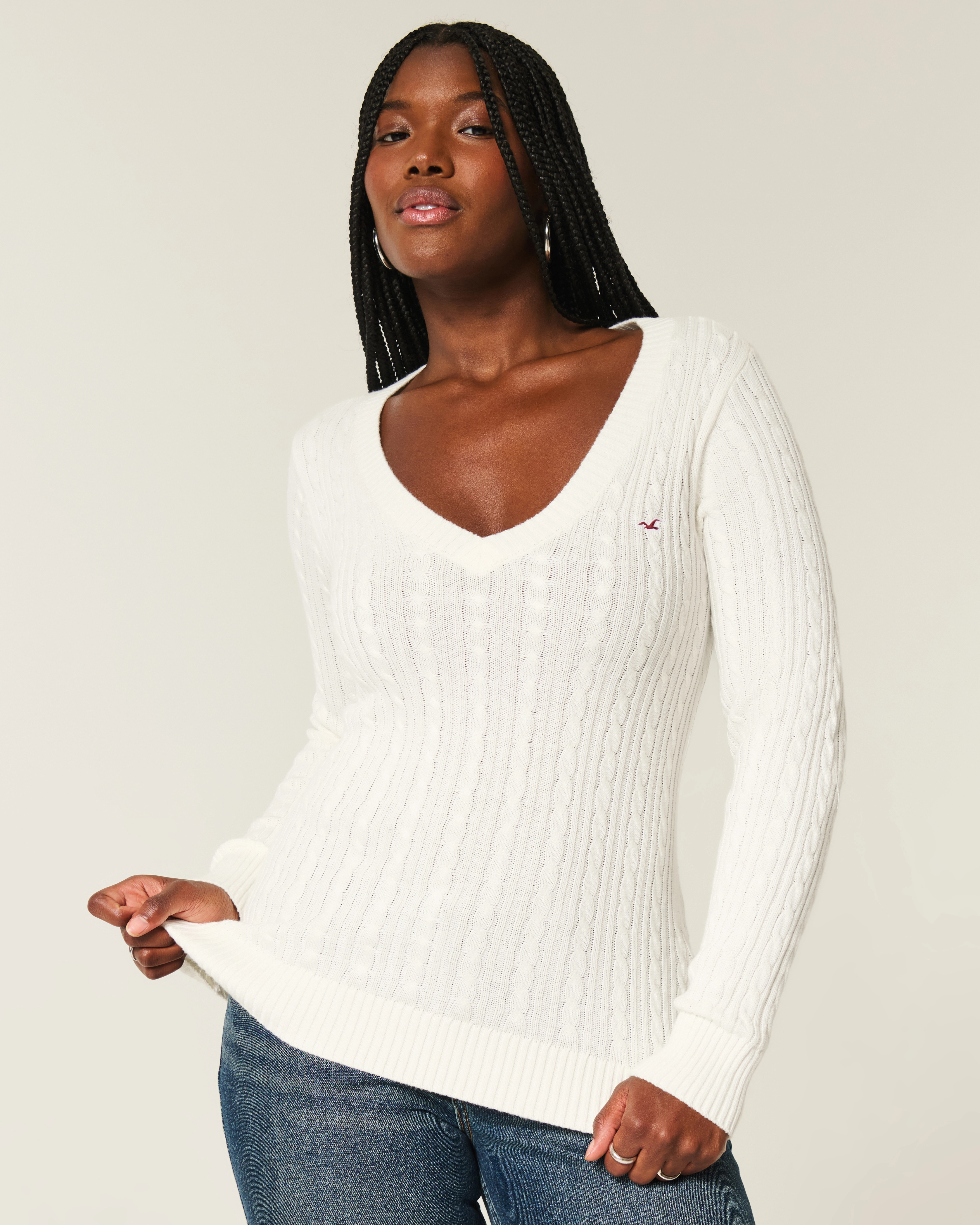 Cable-Knit Icon V-Neck Sweater | Hollister (US)