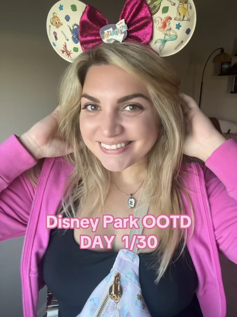 Disney Park Outfit of the Day! 

#LTKDISNEY

#LTKActive #LTKFitness