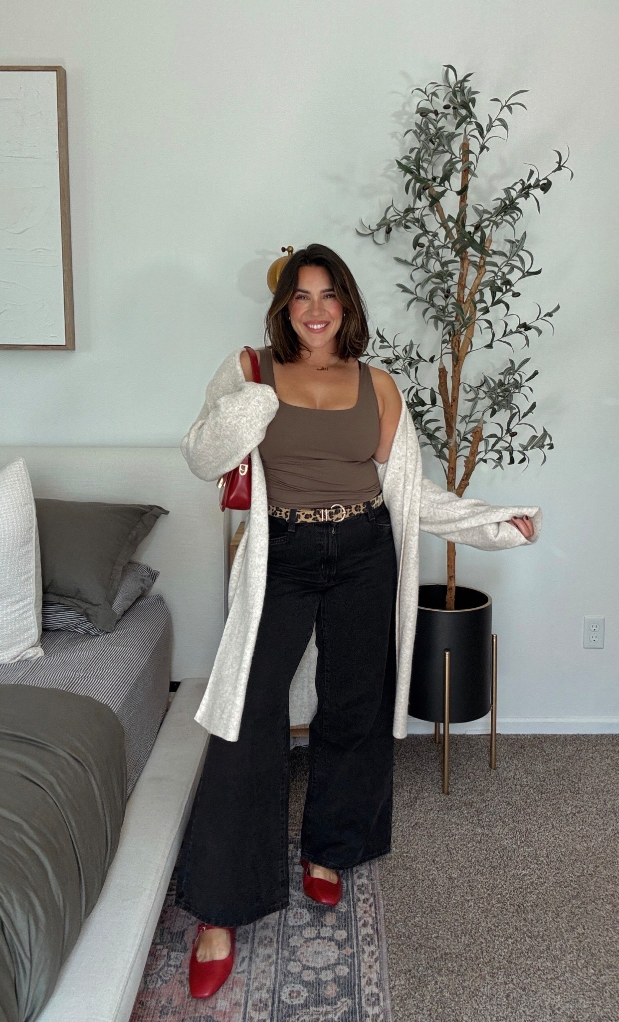 Early fall outfit for moms who are busy and lazy to spend too much time on getting dressed. Size 31 jeans (no stretch size up), size L all else.

#LTKSeasonal #LTKMidsize #LTKootd