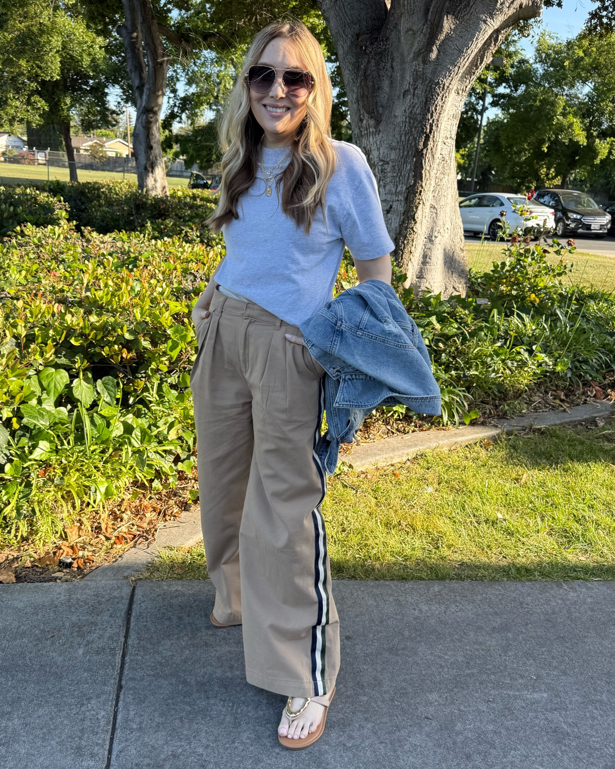 Lately I’ve been leaning into simple outfits that feel comfortable, effortless, and still a little elevated ✨

These stripe pants have been one of my favorite finds lately — easy to throw on but still feel put together 🤍

Linked everything on my LTK. Comment SHOP & I’ll send the links directly ✨

#ootd #everydaystyle #elevatedcasual #neutralstyle #widelegpants #effortlessstyle #softsummerstyle #ltkstyle #ltkfashion

#LTKootd #LTKOver40