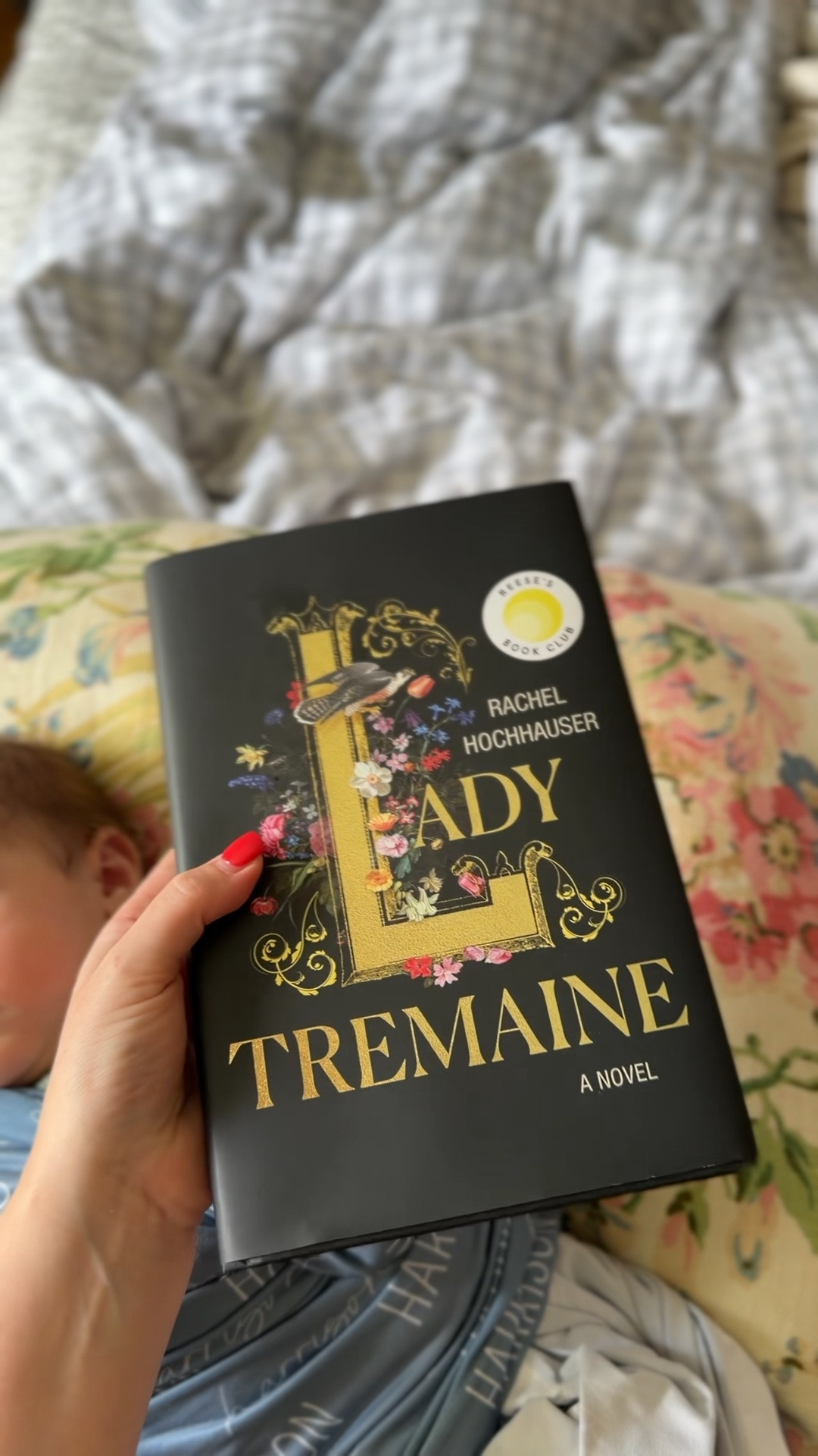 Finished Lady Tremaine. SO GOOD. Definitely recommend. I give it ⭐️⭐️⭐️⭐️⭐️

#LTKstorytime #LTKmomlife