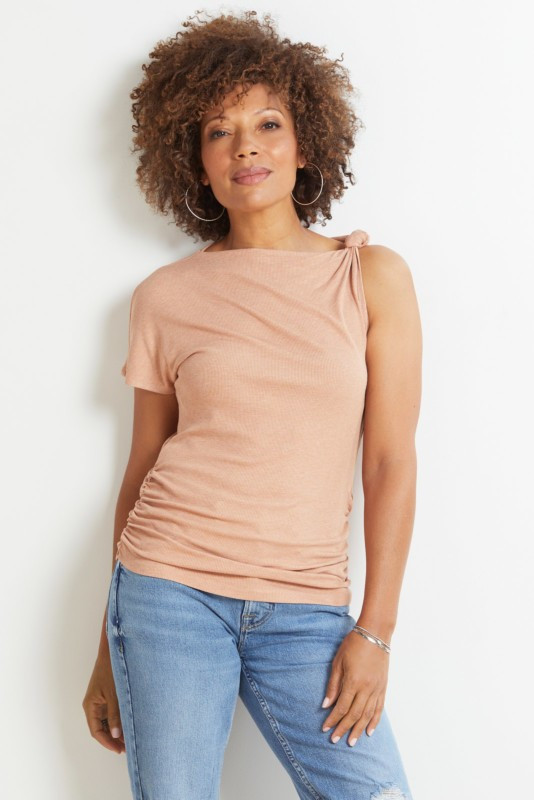 LNA Sarai Twist Top | EVEREVE | Evereve