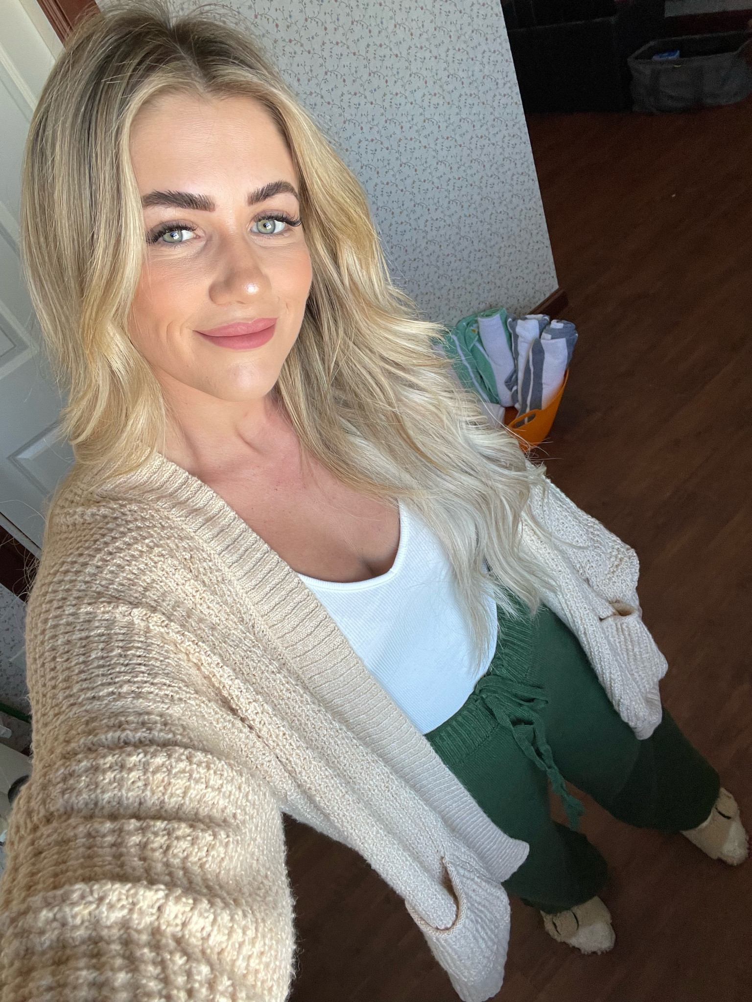 Cardigan // large 
Bodysuit // medium 
Pants // large 