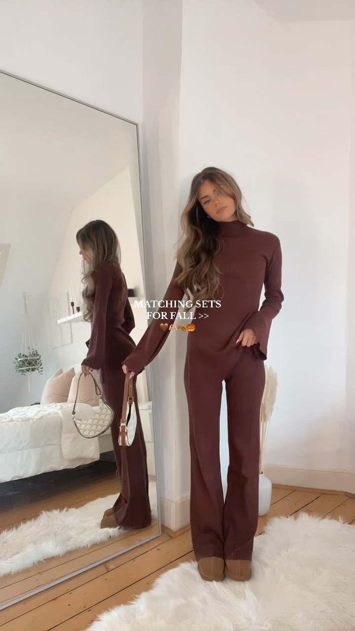 The cutest knit matching set for fall/winter 🥺🫶🏼🤎 I’m wearing a size xxs and I’m 5’5!

#LTKstyletip #LTKfindsunder50 #LTKSeasonal