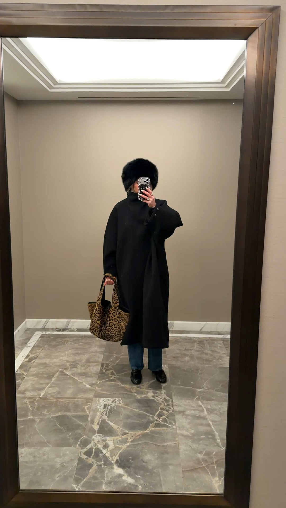 This was the perfect NYC outfit for walking around on the cold. I was not cold at all, and I was still stylish.🤭♥️ Sally I’m not able to link the jacket, but I link some similar ones below. Jeans run tts ￼

#LTKTall #LTKTravel #LTKdayinmylife