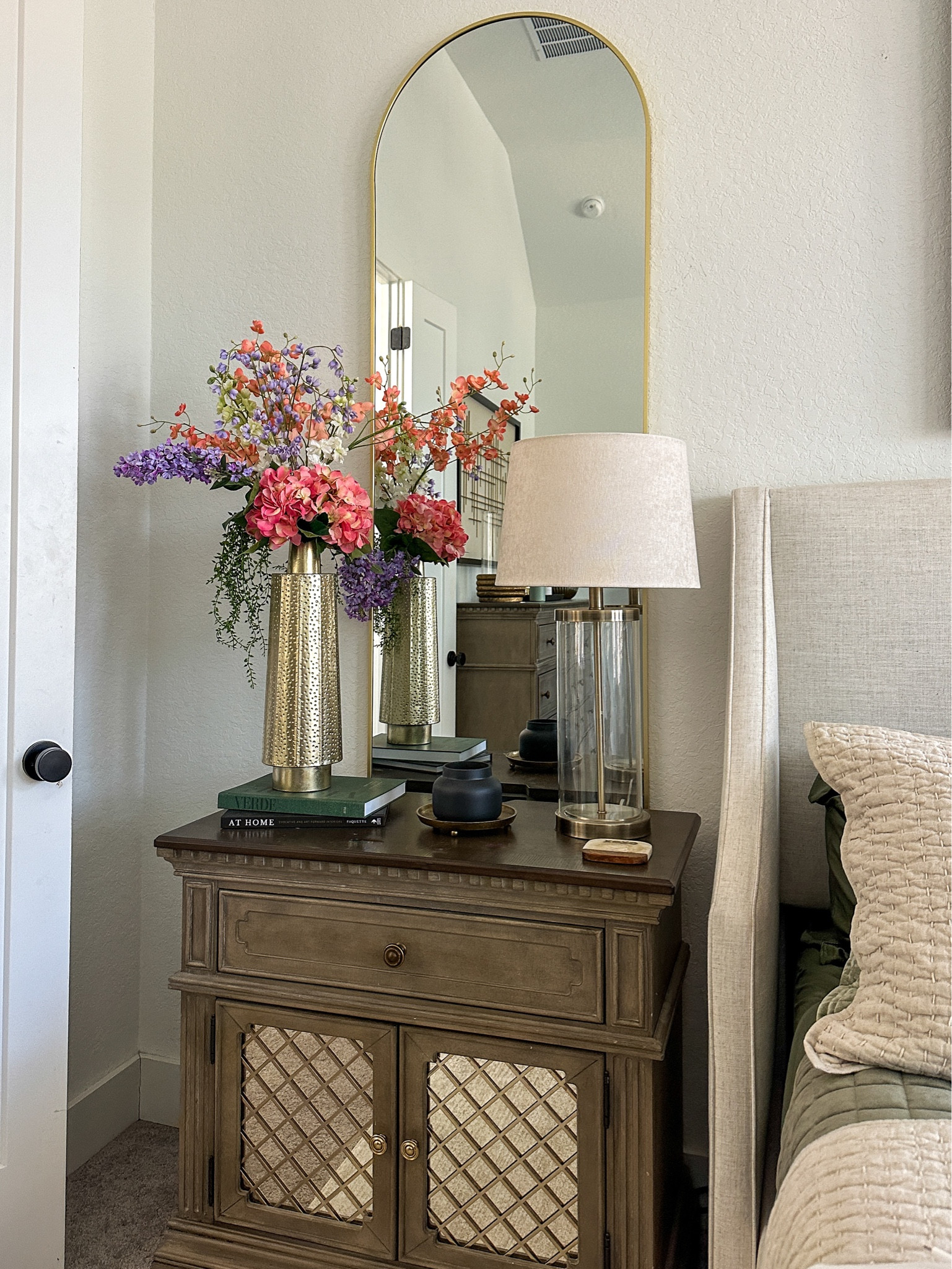 Nightstand decor 

#LTKhome