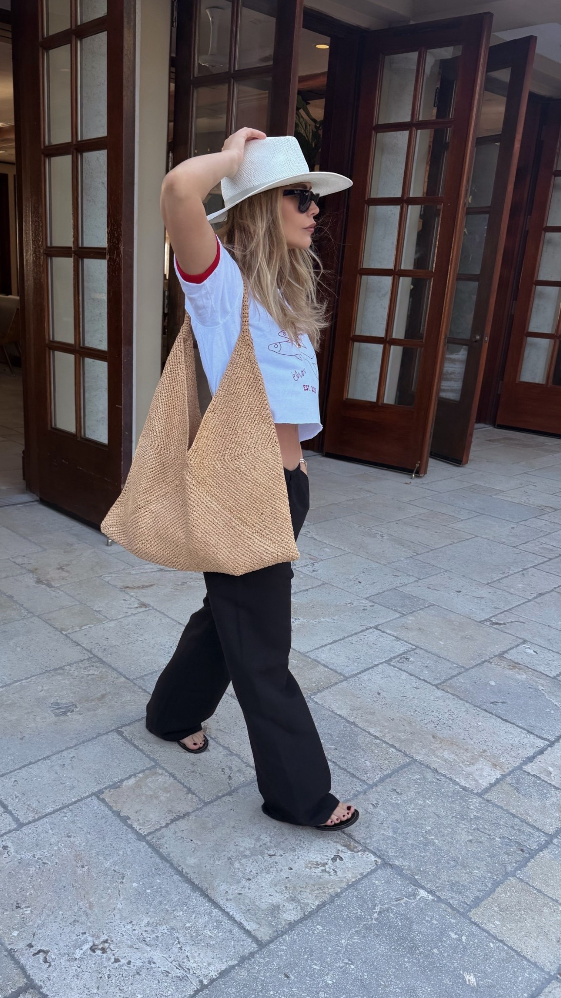 Tee small I cut the hem! 
Pants small 