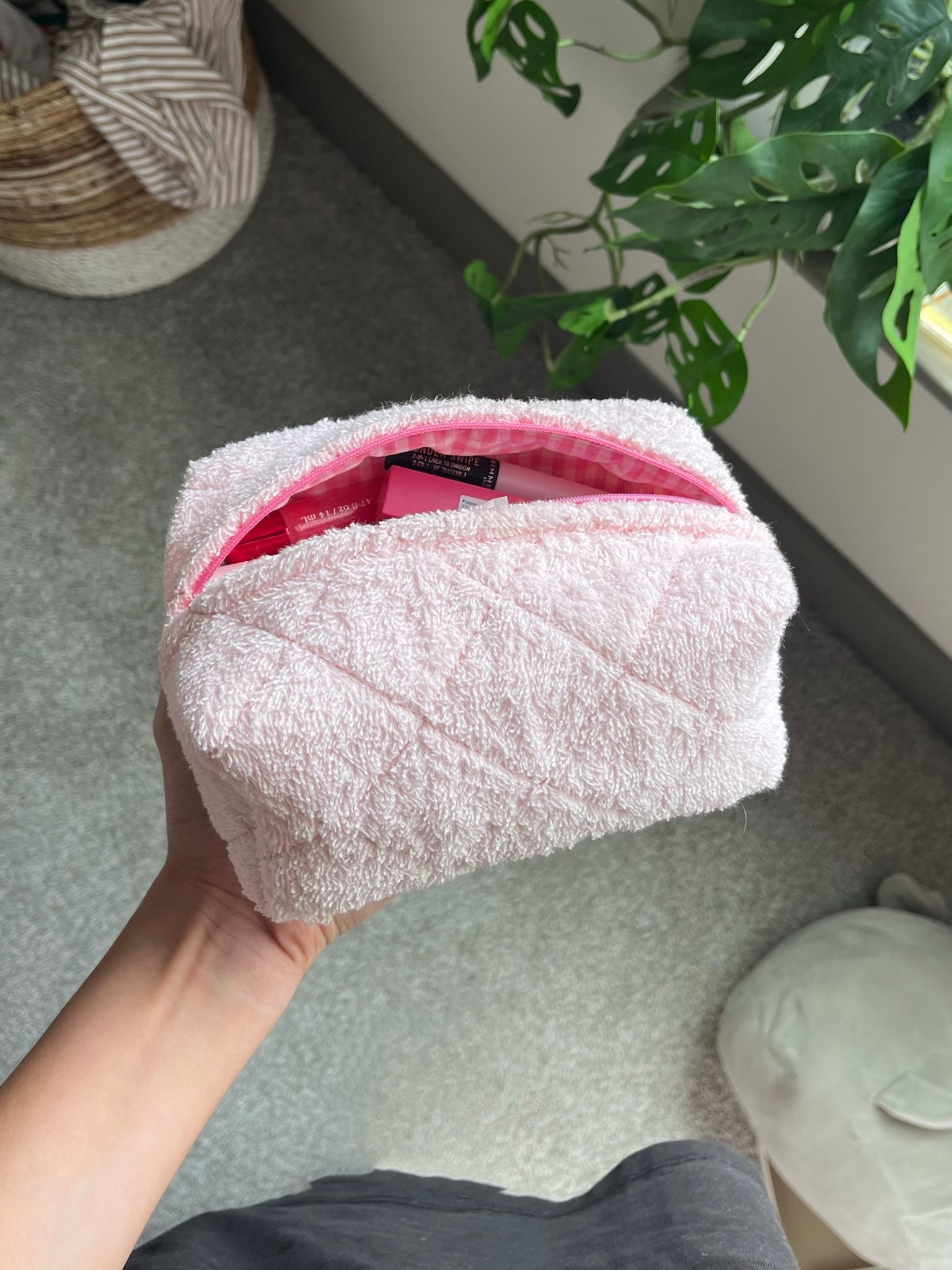 my makeup bag 💗💄 under $10!

#LTKbeauty #LTKfindsunder50 #LTKfindsunder100