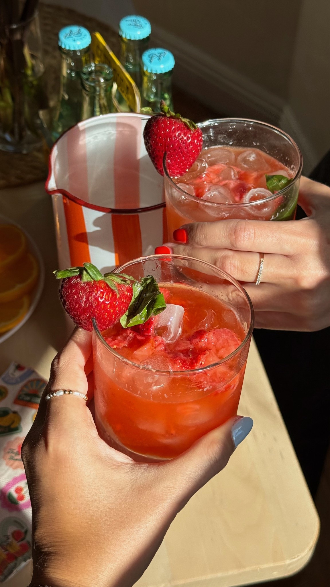 Funky batch cocktail pitcher 🍓

#LTKFindsUnder50 #LTKParties #LTKHome