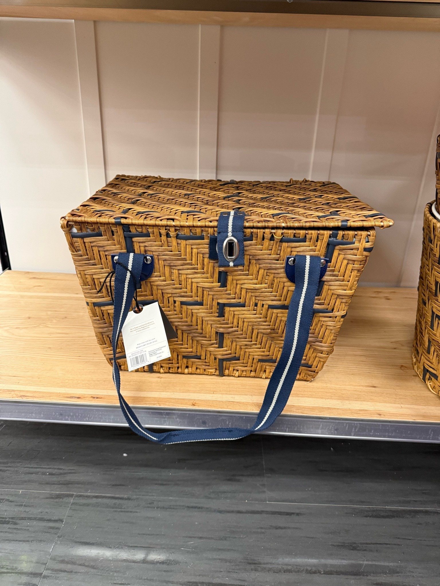The cutest picnic basket 🧺

#LTKMothersDay #LTKdayinmylife #LTKSeasonal