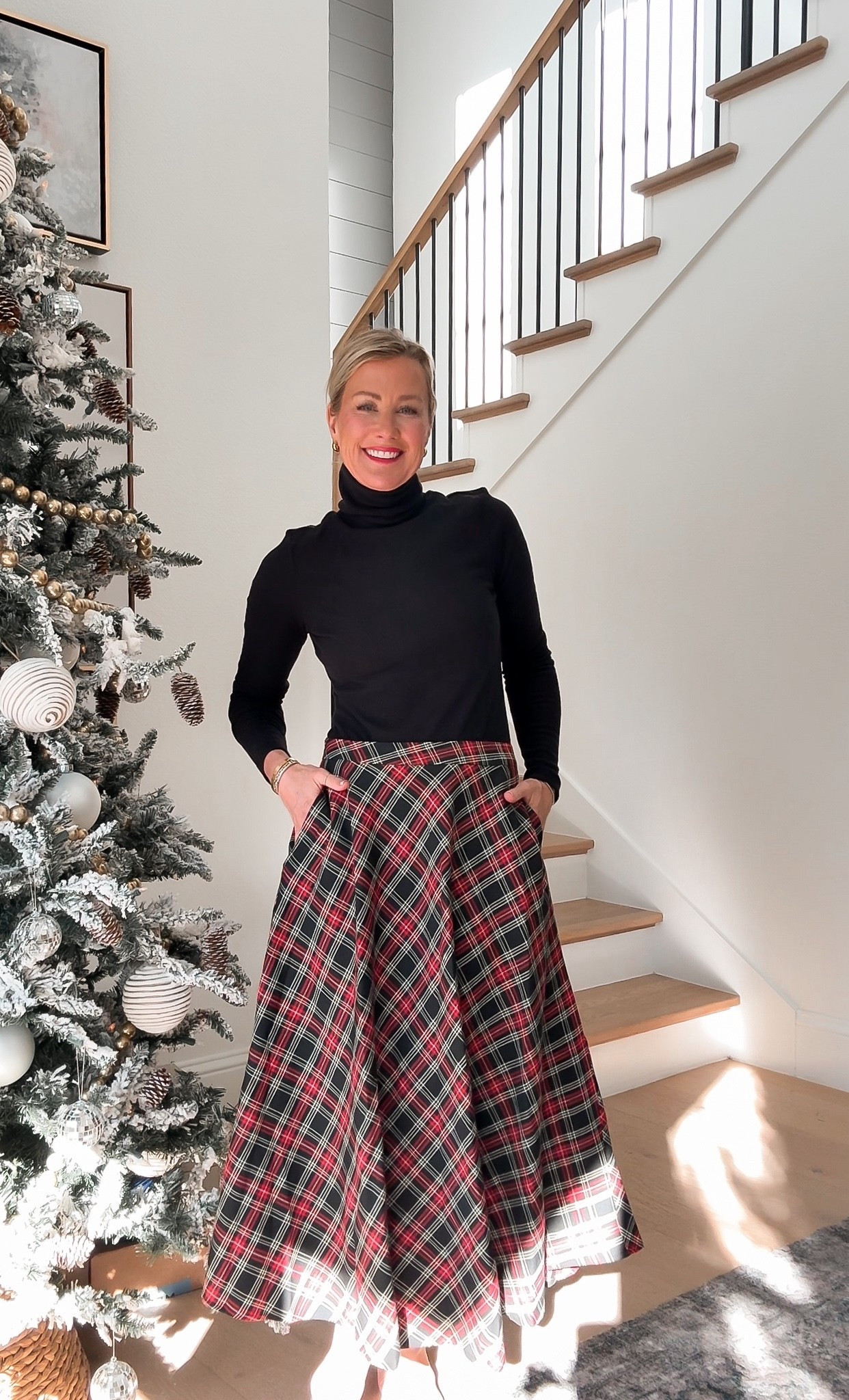 How fun is this plaid group for the holidays? Love it with the effortless look of this black turtleneck. Wearing small in both.

#LTKHoliday #LTKSeasonal #LTKGiftGuide