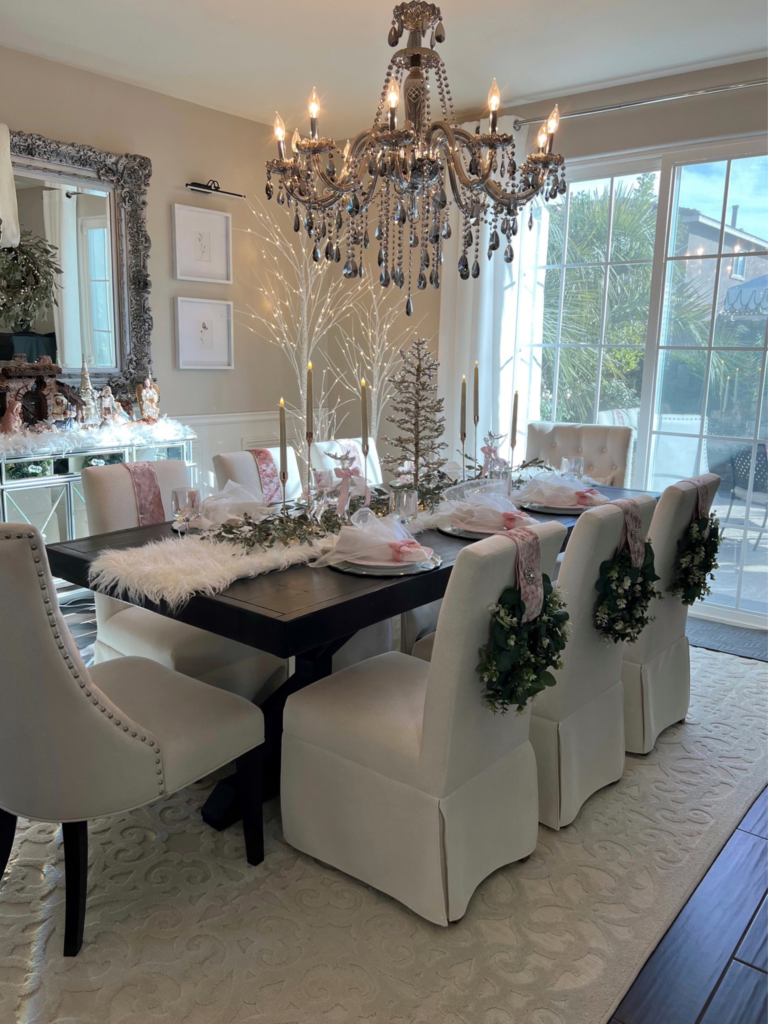 Dining room sources.🎄🎀

#LTKHome #LTKHoliday #LTKSeasonal