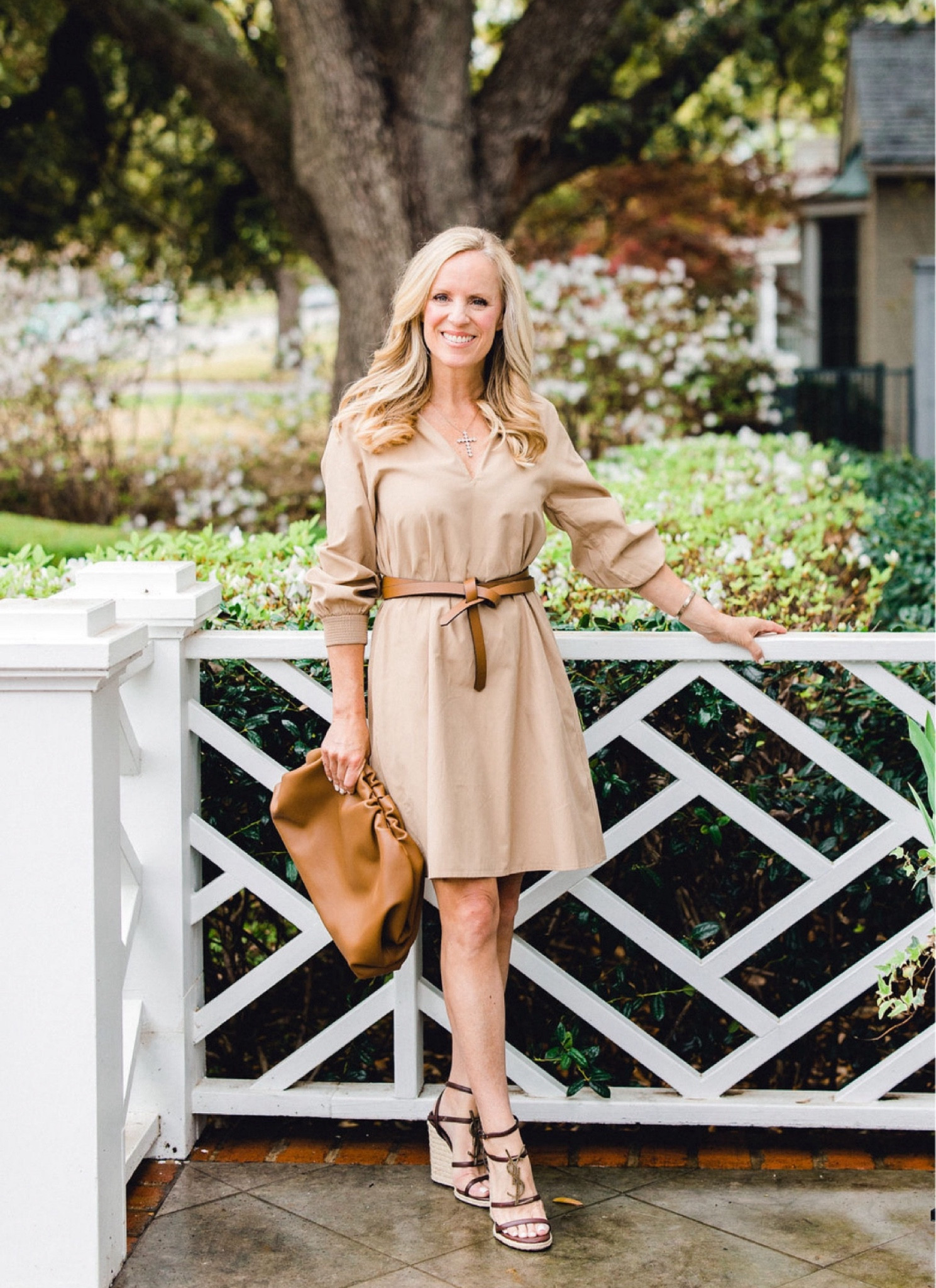 Beautiful transitional dress for fall!

Brochu Walker popover dress
Tan wrap belt
YSL wedge espadrilles 
Neutral clutch handbag 

#LTKOver40 #LTKStyleTip #LTKSeasonal