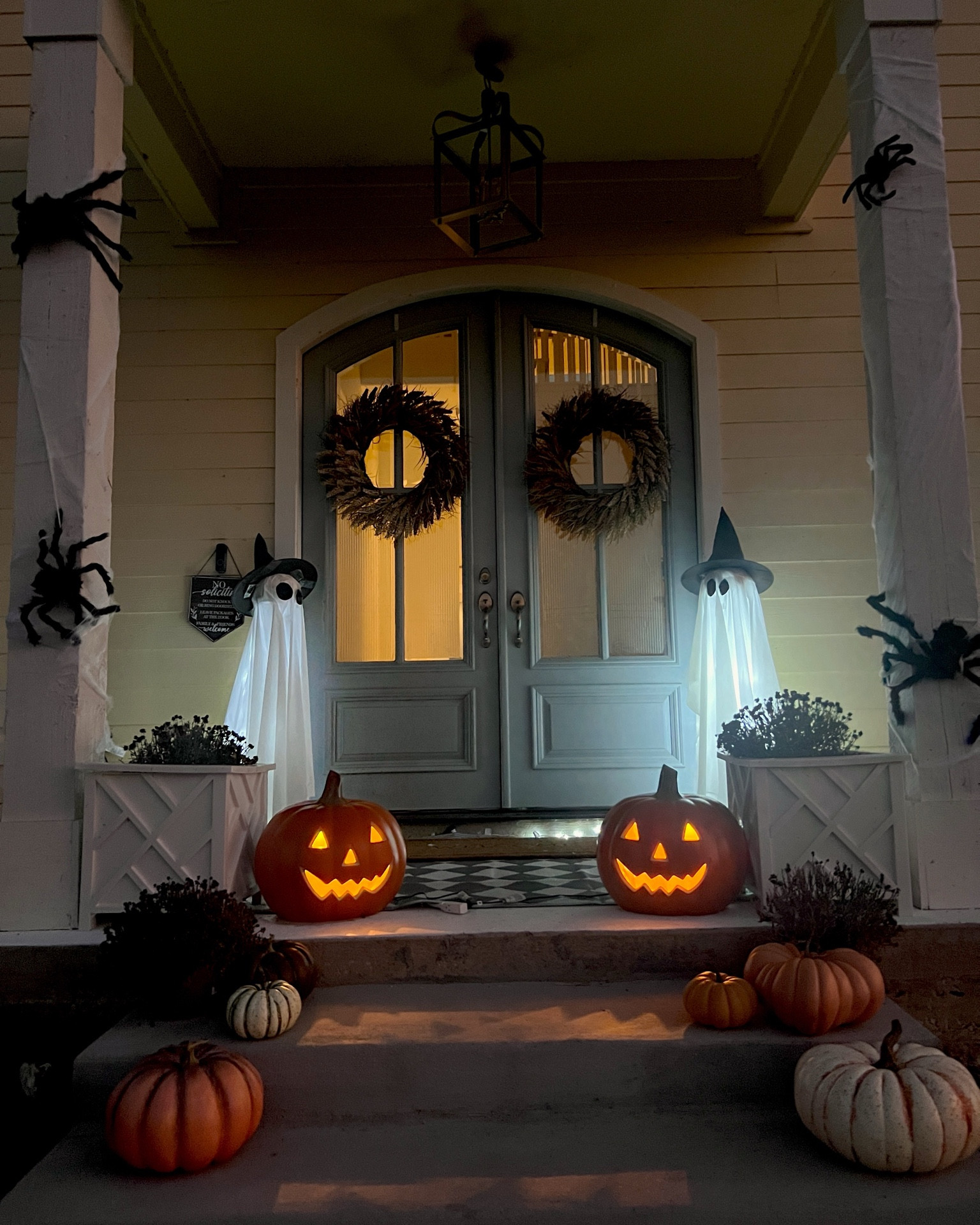 Halloween front porch decor. Light up ghost from Amazon. Fake pumpkins.

#LTKHalloween #LTKHome #LTKSaleAlert