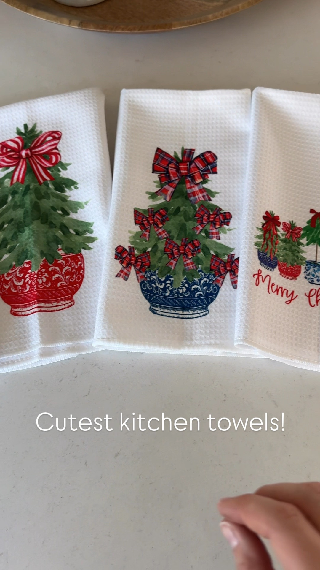 Holiday kitchen towels would make a great gift! 

#LTKHoliday #LTKSaleAlert #LTKHome