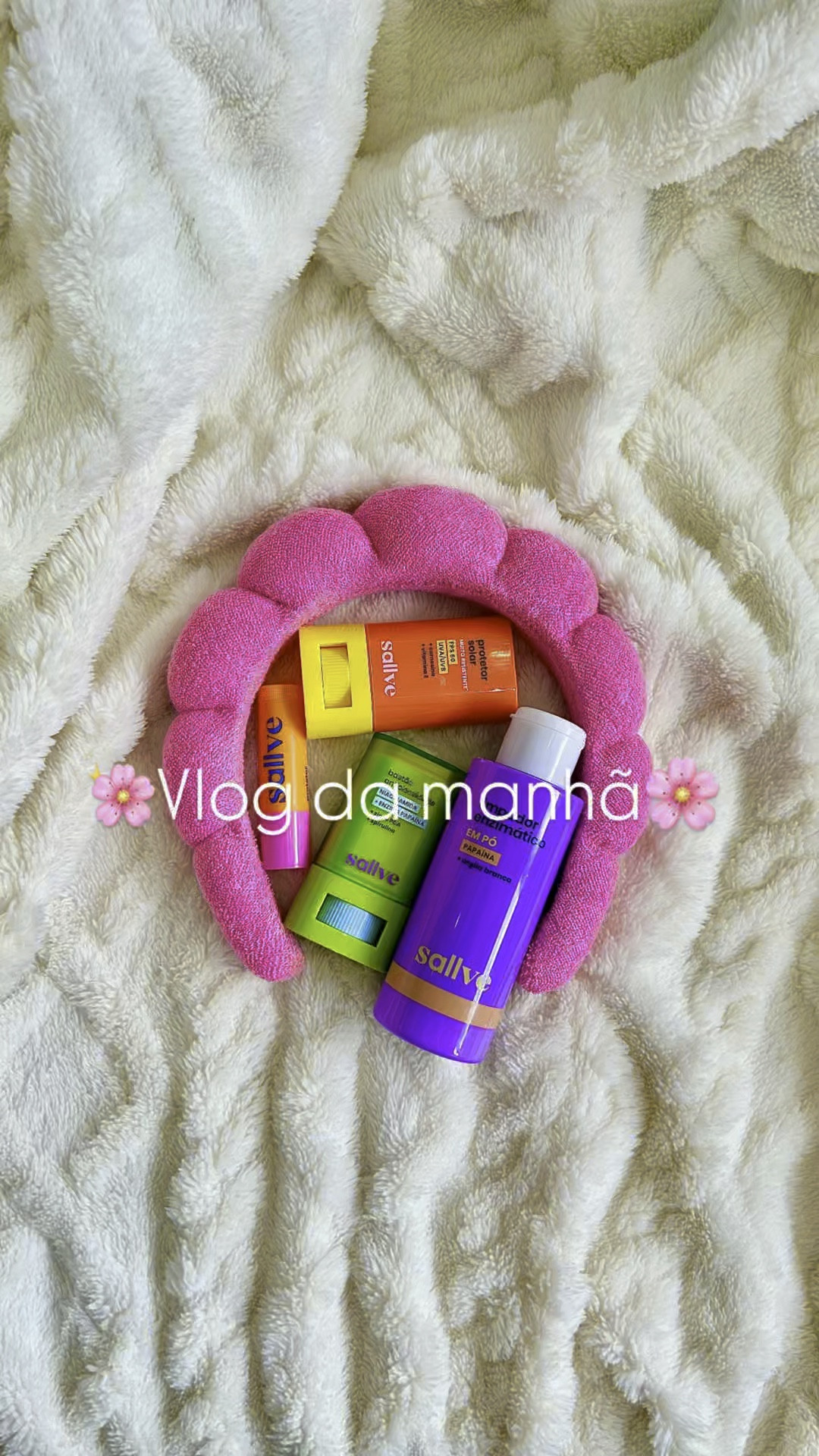 Rotina de Skincare em um Vlog Imperdível!🌸

Produtos usados:
Limpador enzimático 
Vitamina C antioxidante 
Bastão antioleosidade 
Protetor solar em bastão 
Protetor solar labial 

#skincare #vlog #cuidadoscomapele

#LTKbrasil #LTKbeleza