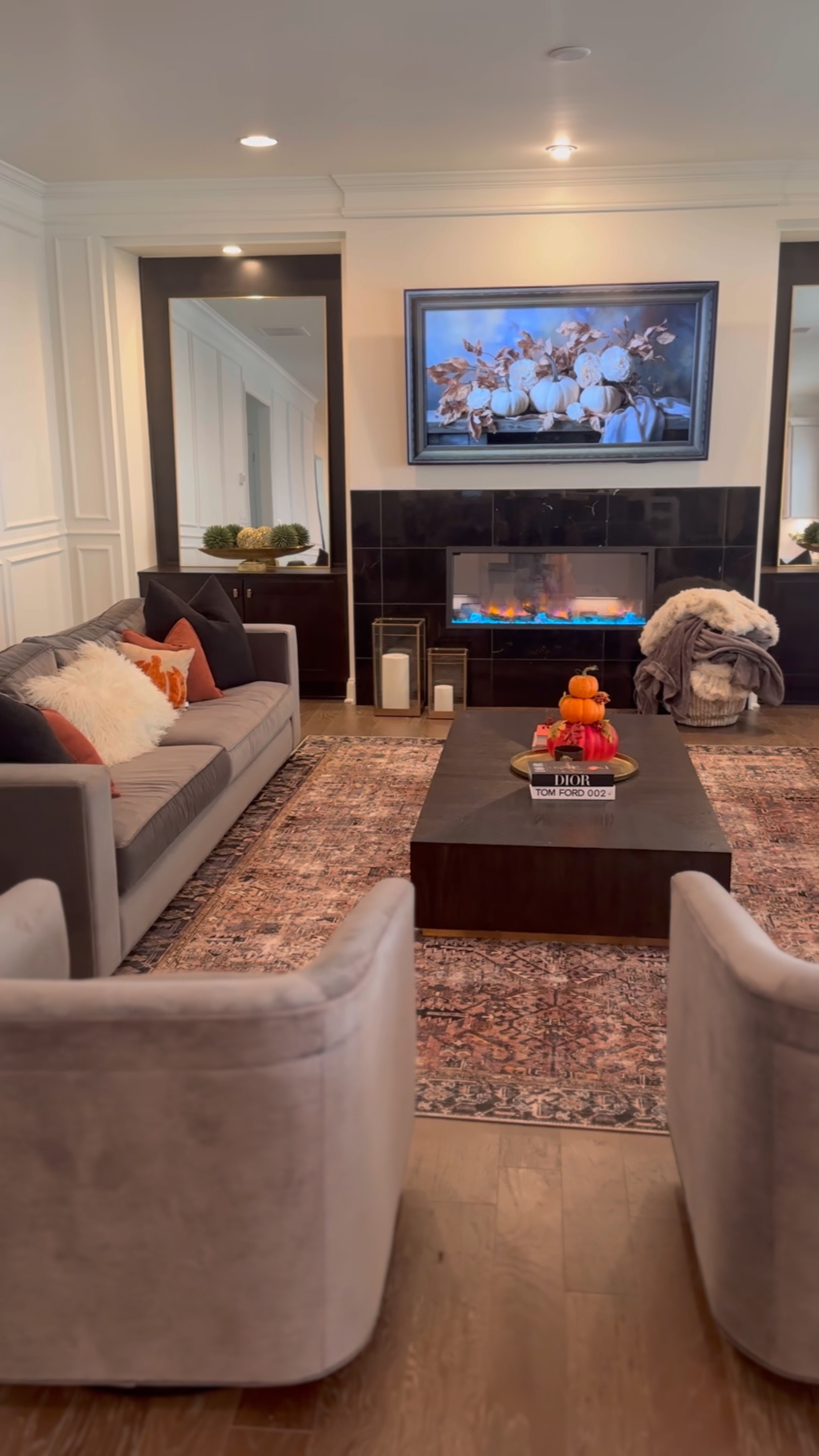 Shop some of my favorite living room finds. 
.
.
.


#LTKHome #LTKFamily #LTKFindsUnder100