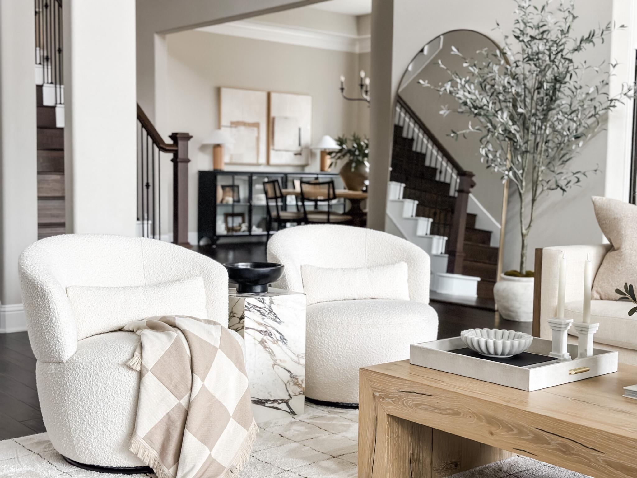 Modern Living Room Inspo


Home  home decor  home inspo  living room  modern living room  modern home  home finds  armchair  coffee table  throw blanket 

#LTKhome #LTKSeasonal #LTKstyletip