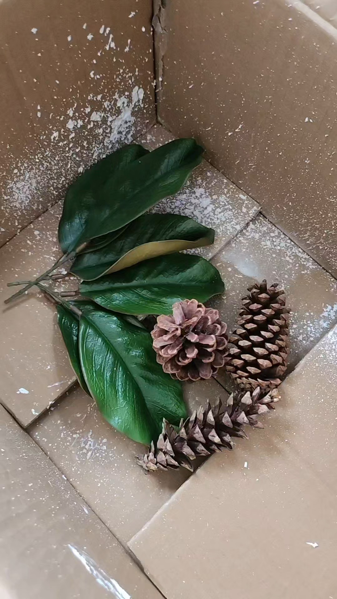 Budget friendly way to add frosted magnolia leaves and pinecones to your flocked christmas tree. 🎄 

#LTKHoliday #LTKSeasonal