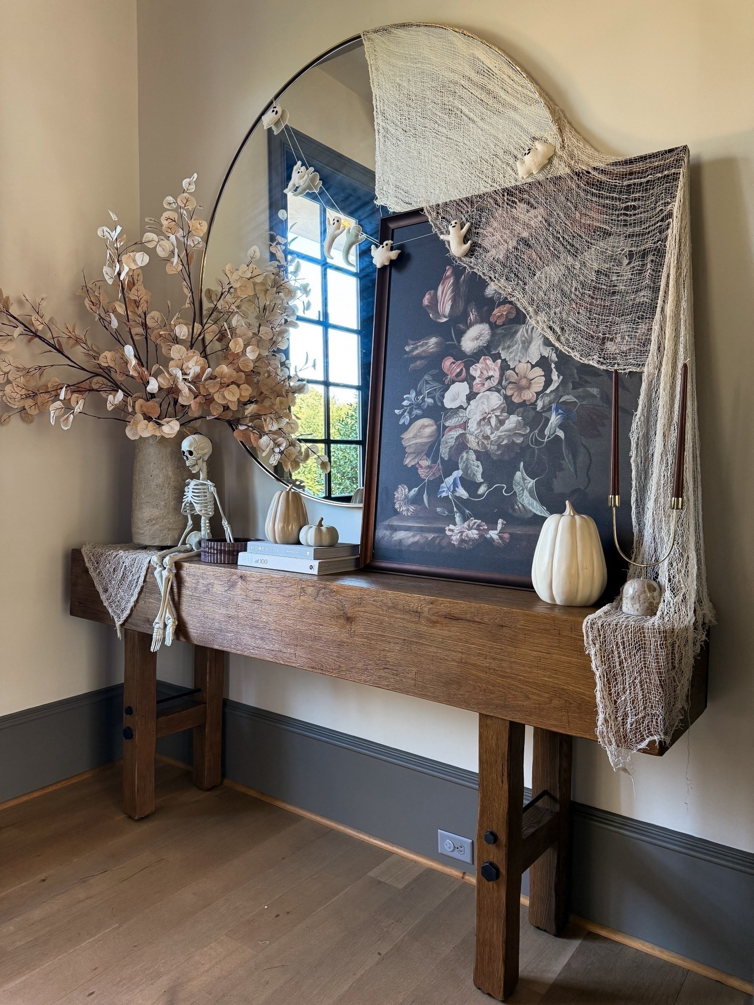 Halloween decor