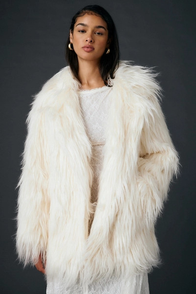 Azalea Wang Breckenridge Faux Fur Coat | Urban Outfitters (US and RoW)