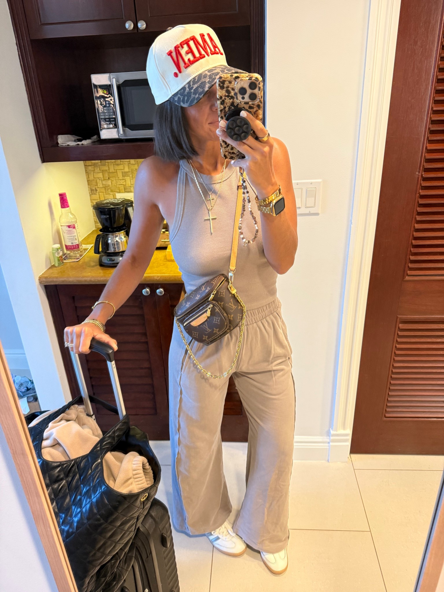 Size small in lounge set

#LTKSeasonal #LTKFindsUnder100