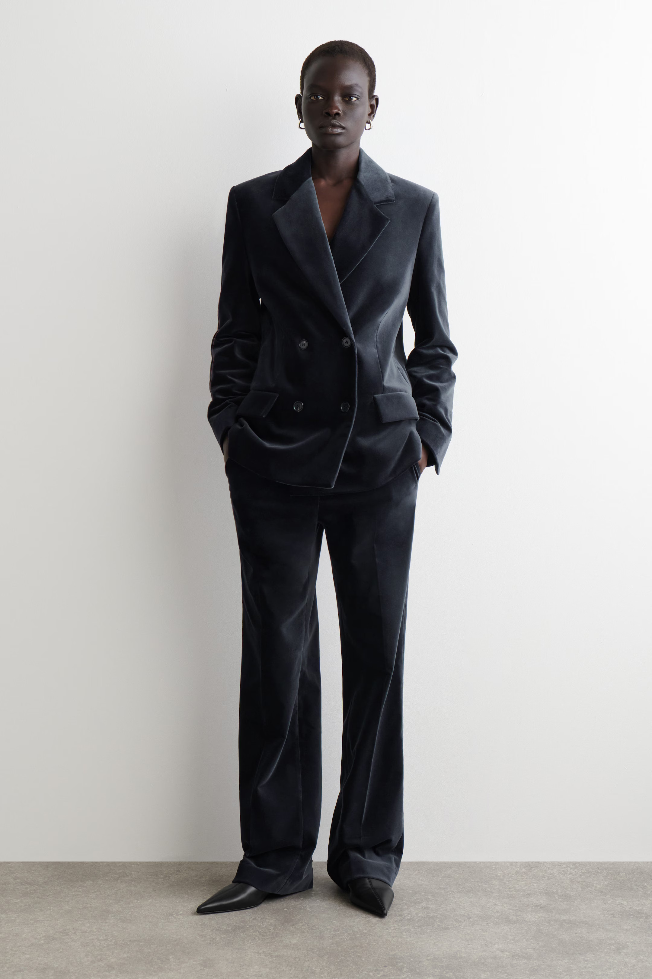 VELVET STRAIGHT-LEG PANTS - NAVY | COS US | COS (US)