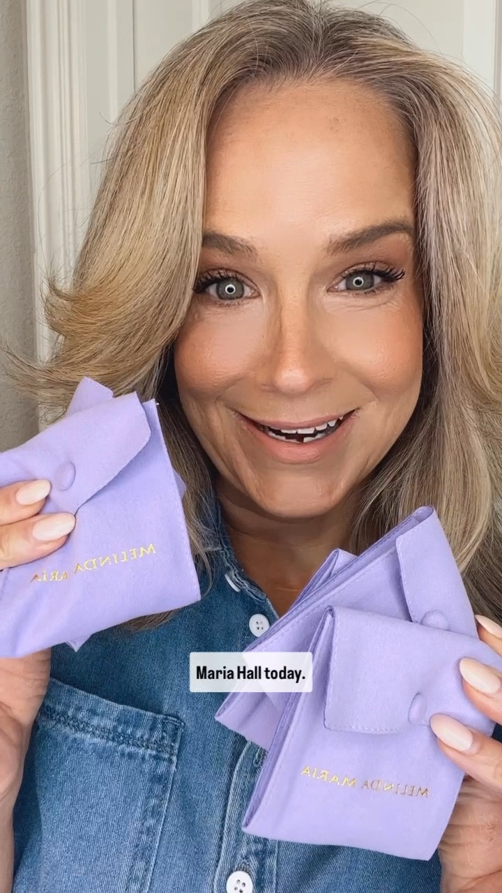 Massive Melinda Maria jewelry haul

Serpent necklace, lariat, bracelet, ear cuff, studs, coil ring, faux diamond, accessories, jewelry

Over 40 fashion/ affordable style / elevated chic / effortless style / fall fashion / midlife style / casual chic / style over 50/ 


#LTKFindsUnder50 #LTKOver40 #LTKStyleTip