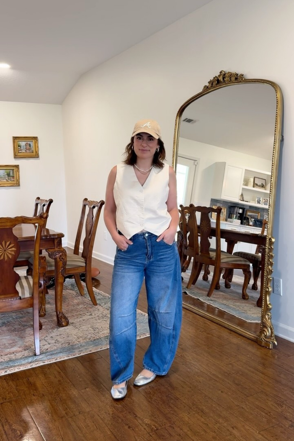 Okay, these are super controversial and I didn’t know how I would feel about them but I LOVE these jeans!! 

#momstyle #roadro5k #barreljeans #outfitinspirations #trendingoutfit #trendingstyles #chicmomstyle

#LTKShoeCrush #LTKStyleTip #LTKFindsUnder50