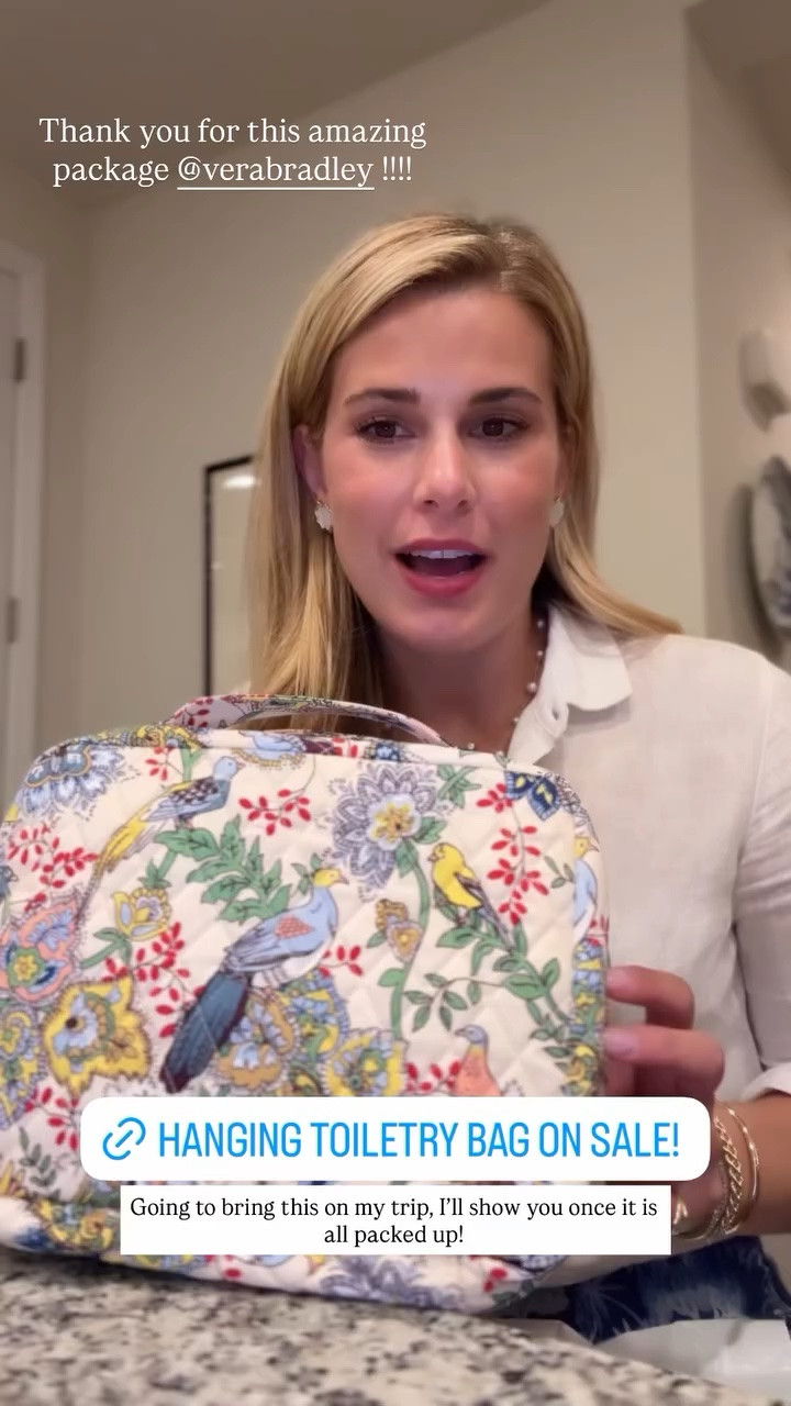 Thank you for this amazing package @verabradley !!!! Going to bring this on my trip, I’ll show you once it is all packed up!