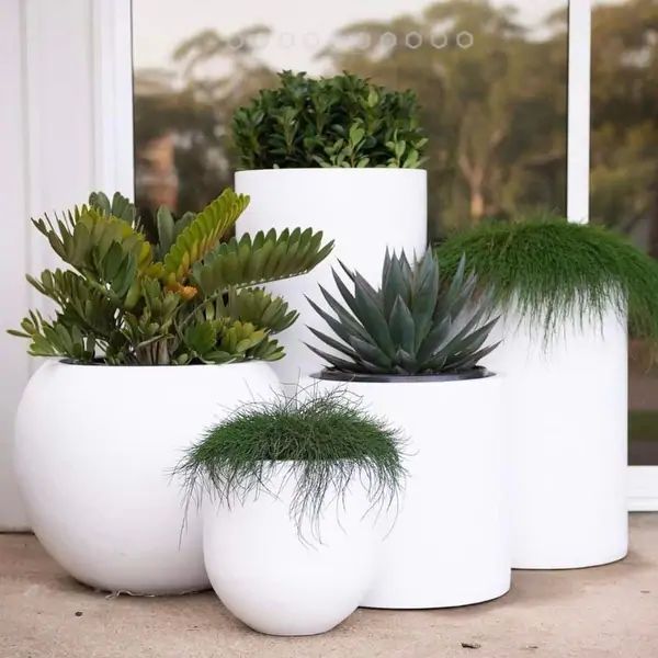 DreamPatio Long Beach 1-Piece Fiberstone Planter | Bed Bath & Beyond