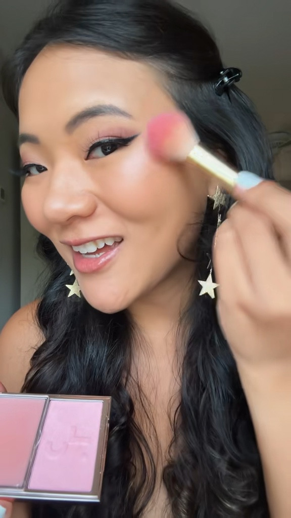PATRICK TA 
Major Headlines Double-Take Crème & Powder Blush Duo

#LTKBeauty