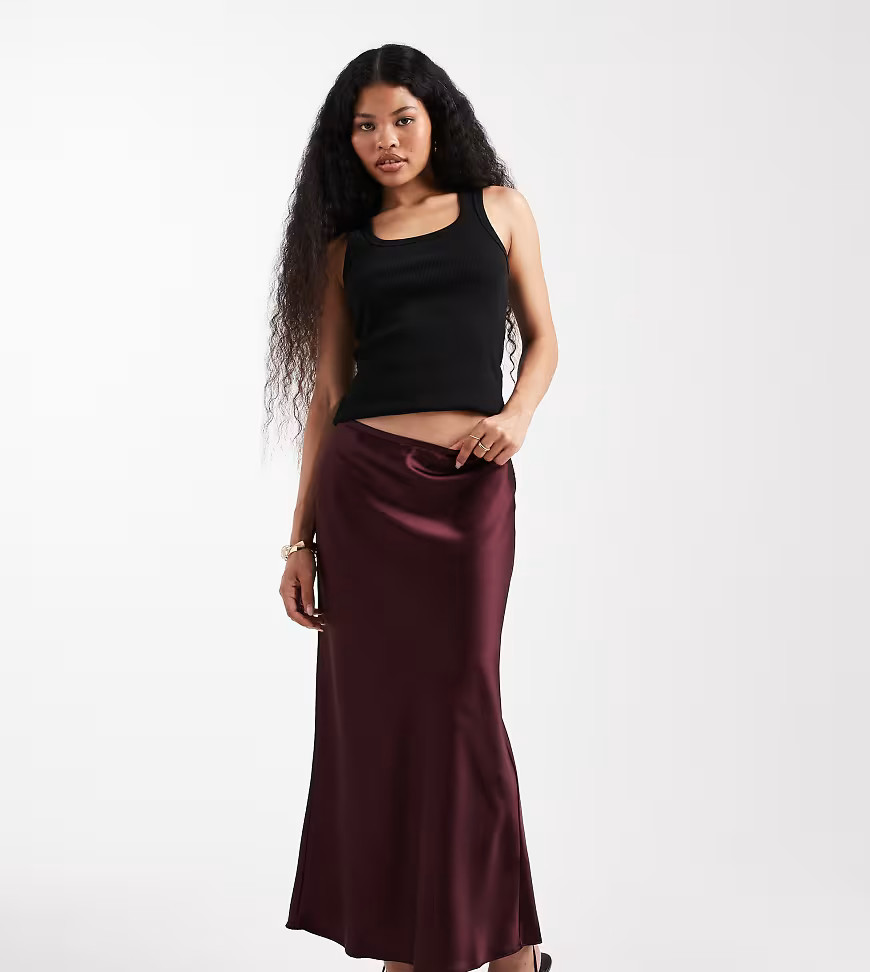 New Look Petite satin bias midi skirt in burgundy-Red | ASOS (Global)